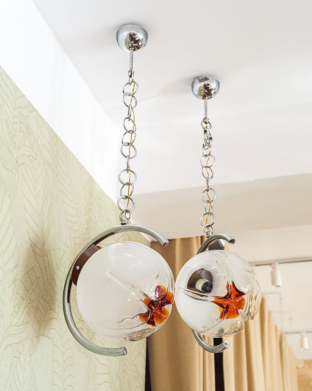 Ceiling lamp Space Age, Murano glass white orange, chrome, Italy, 1980s. - 298465