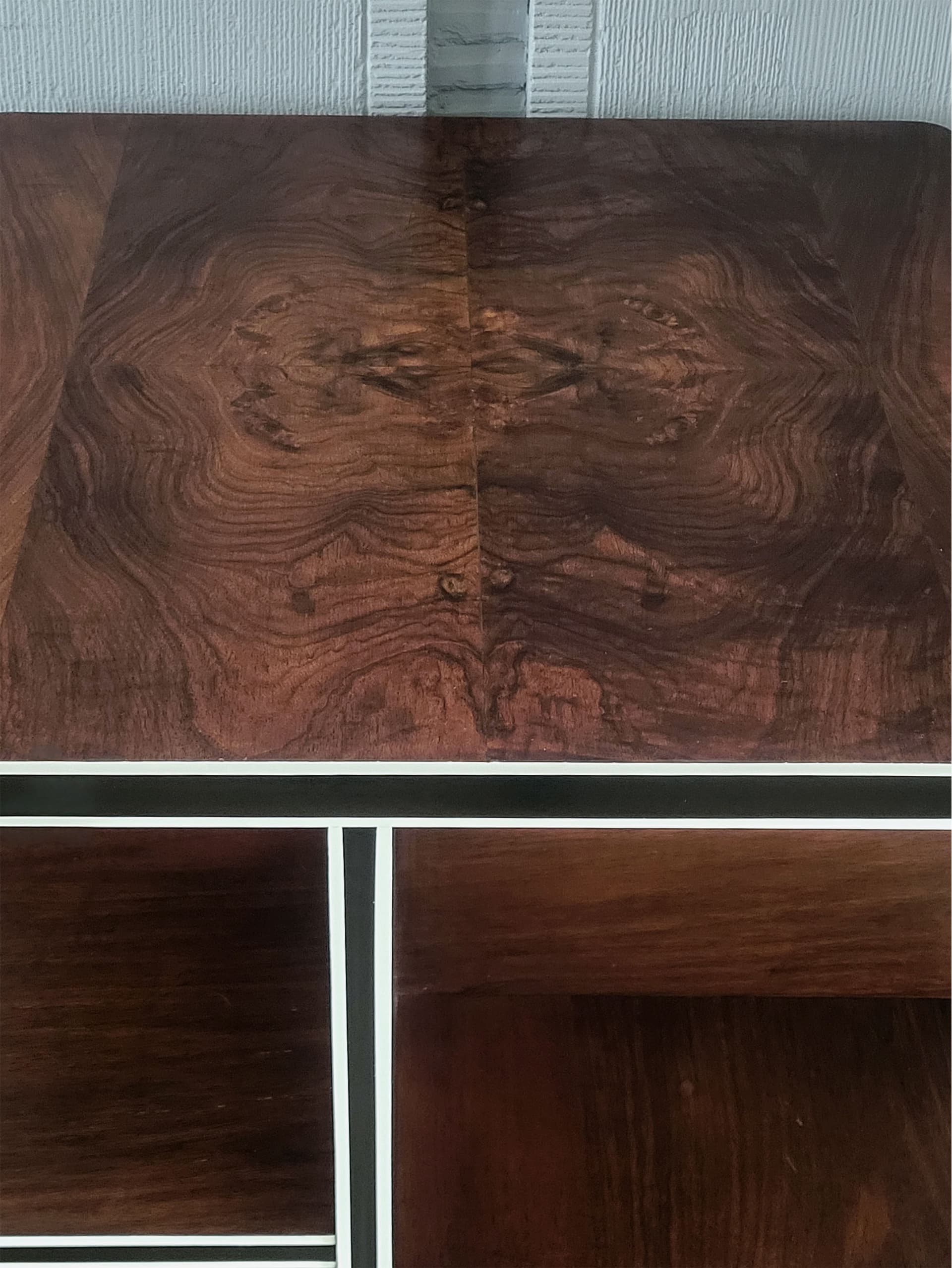 Coffee Table Art Deco, walnut, United Kingdom, 1930s. - 298576