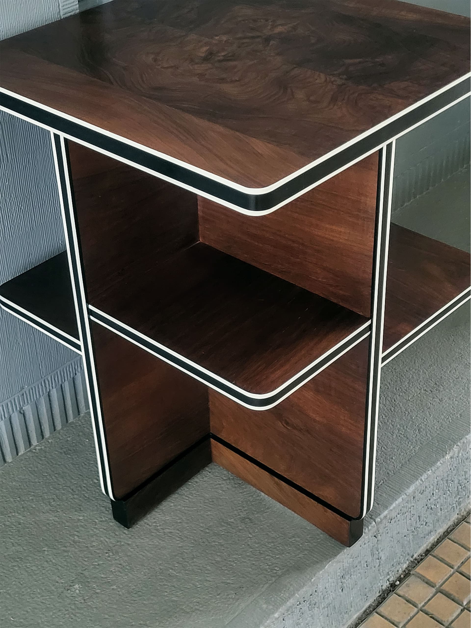 Coffee Table Art Deco, walnut, United Kingdom, 1930s. - 298577