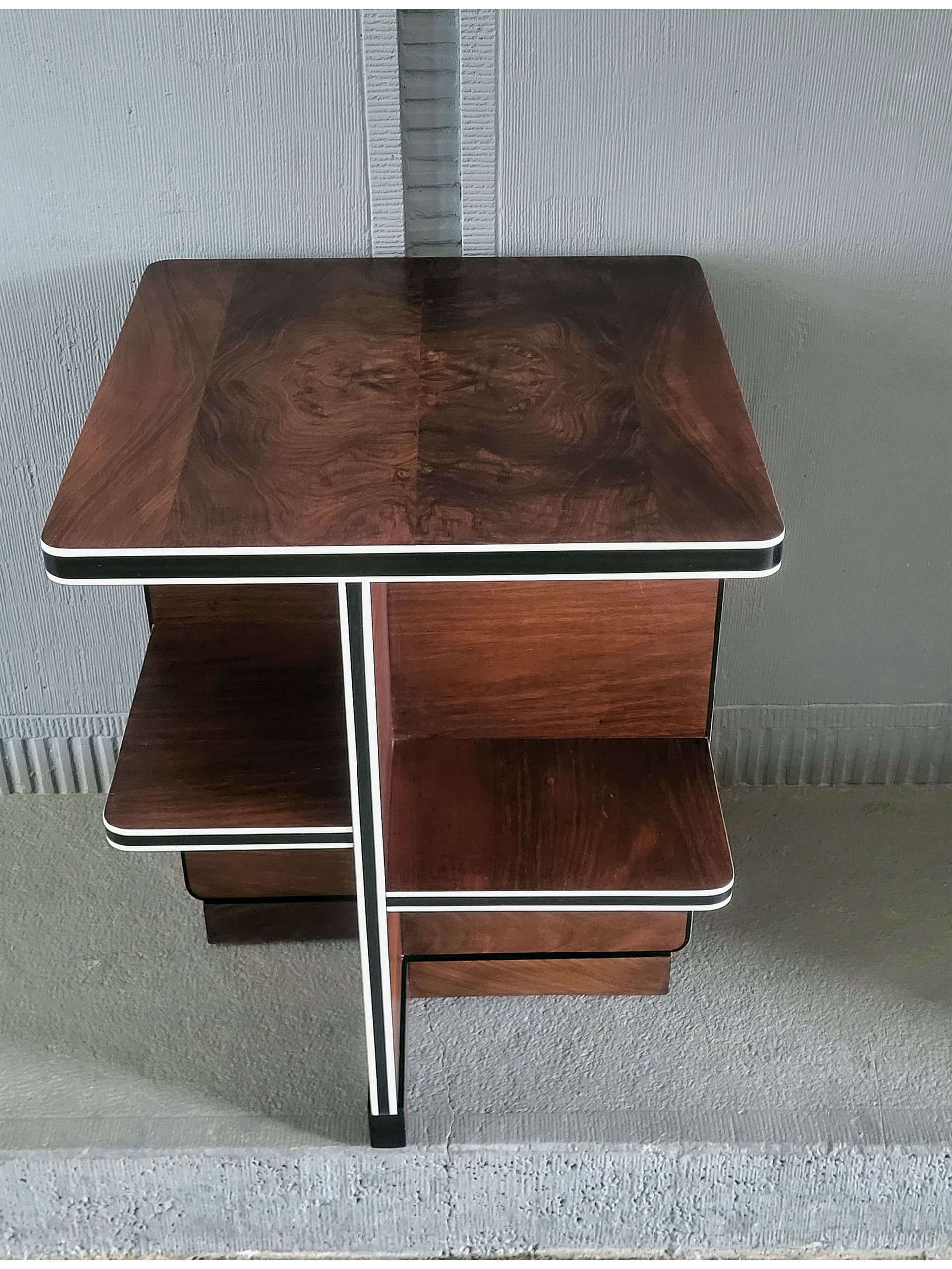 Coffee Table Art Deco, walnut, United Kingdom, 1930s. - 298574