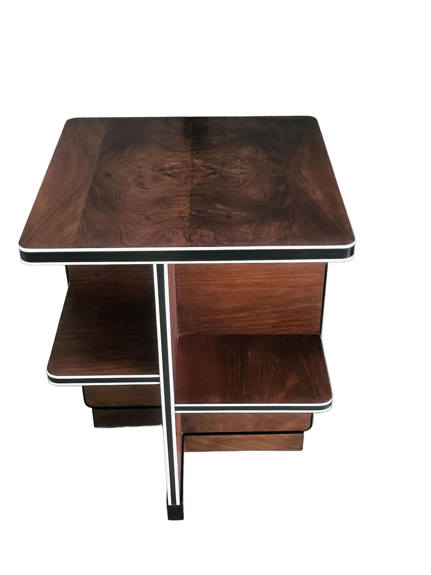 Coffee Table Art Deco, walnut, United Kingdom, 1930s.