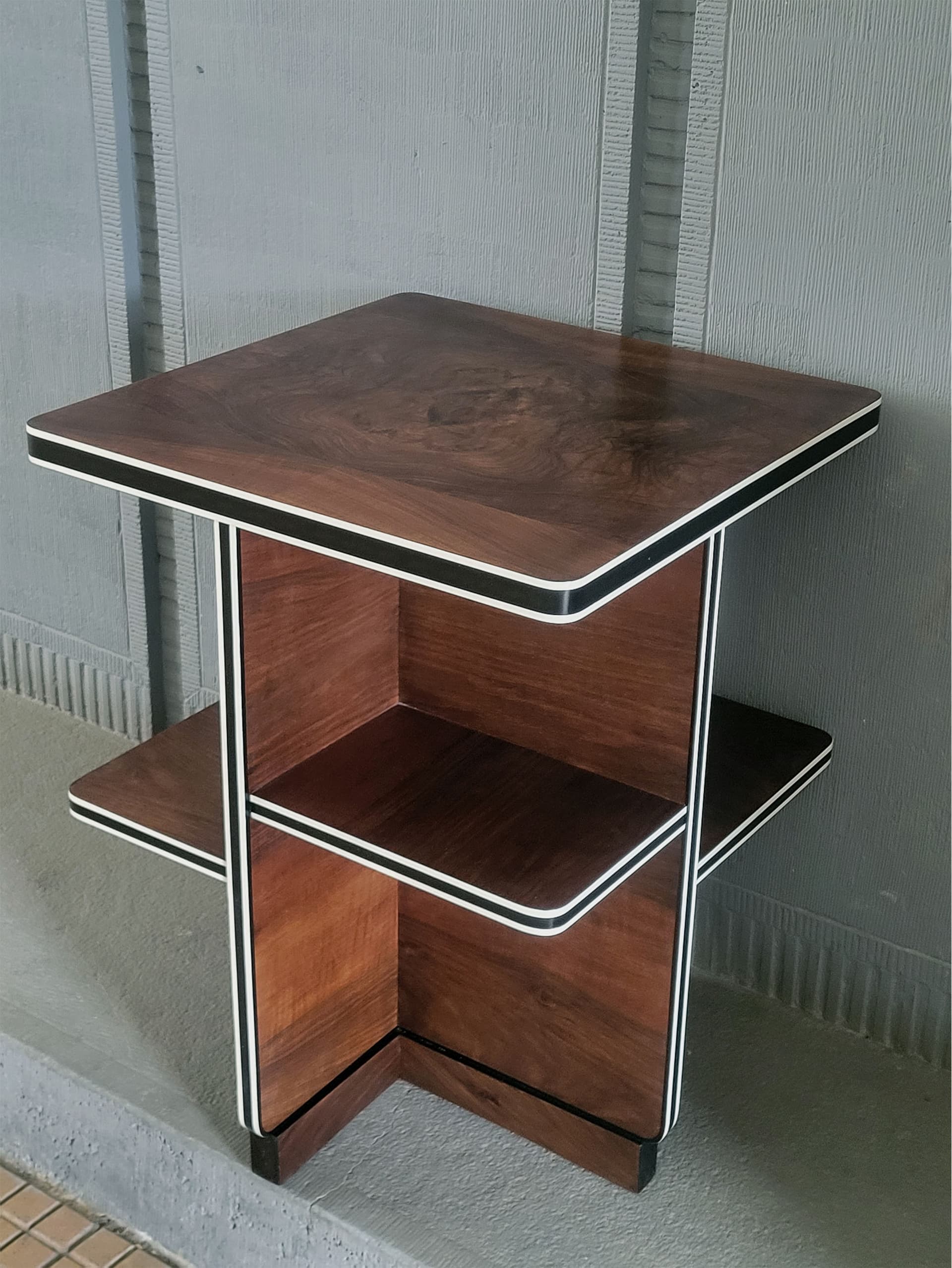 Coffee Table Art Deco, walnut, United Kingdom, 1930s. - 298587