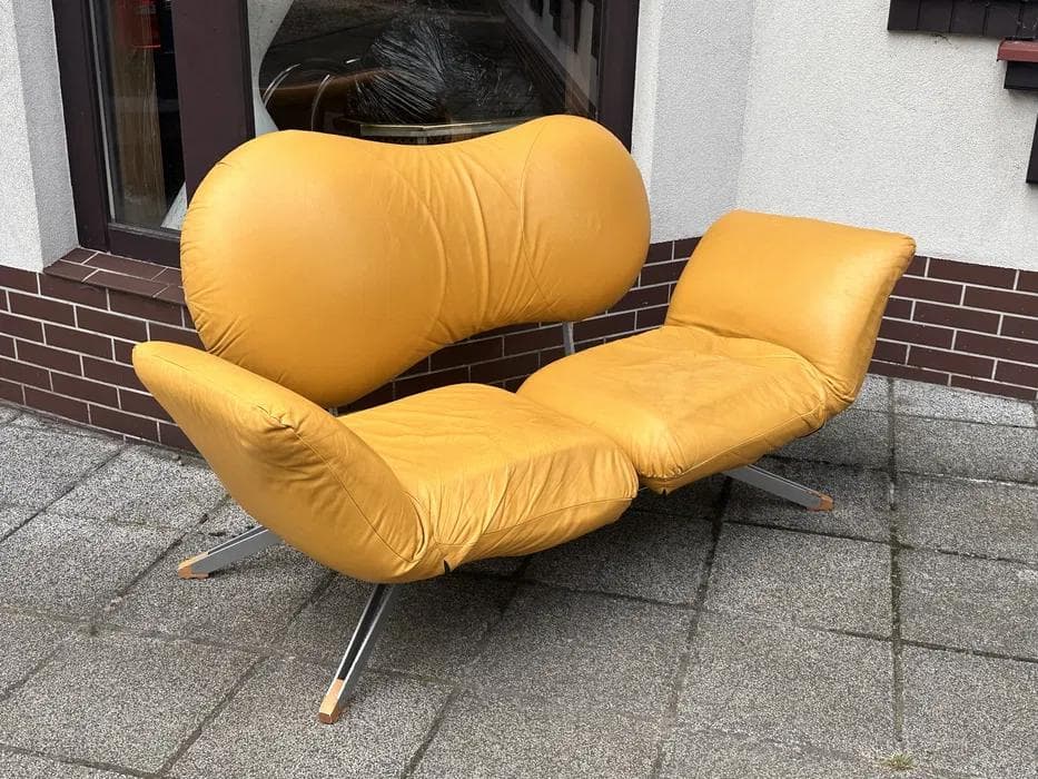 Sofa Arnold, yellow, leather, metal, wood, Italy, 1980s. - 298656