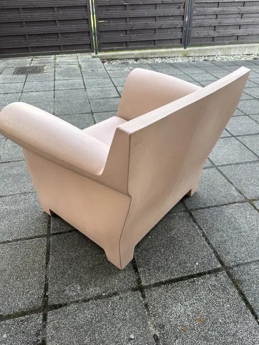 Armchair Bubble, pink plastic, by P. Starck, Kartell, Italy - 298629