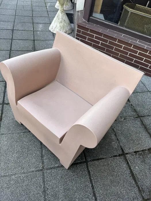Armchair Bubble, pink plastic, by P. Starck, Kartell, Italy - 298632