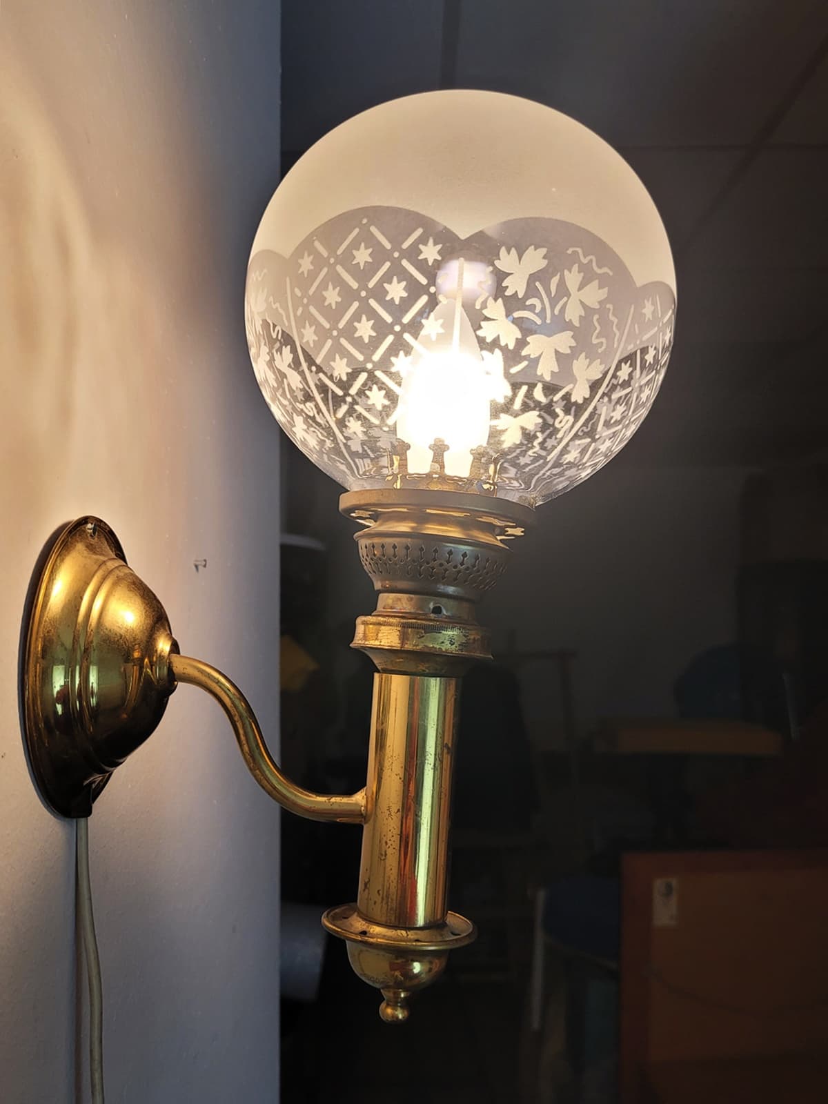 Pair of Wall Sconces H.H. Metal, gold brass, white glass, Sweden, 1950s. - 298700