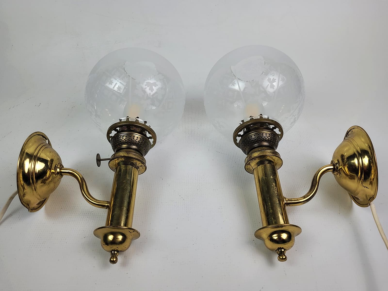 Pair of Wall Sconces H.H. Metal, gold brass, white glass, Sweden, 1950s. - 298694