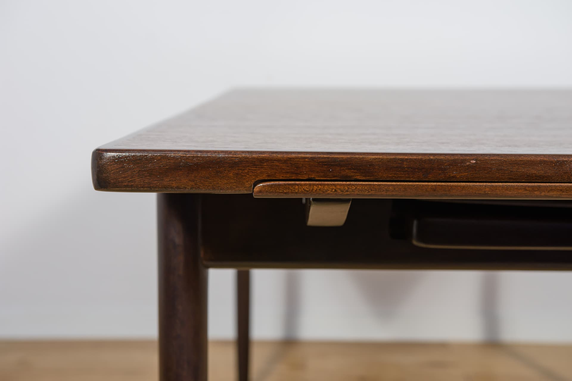 Stół jadalniany, teak brązowy, proj. I. Kofod-Larsen, G-Plan, Wielka Brytania, lata 60. - 298767