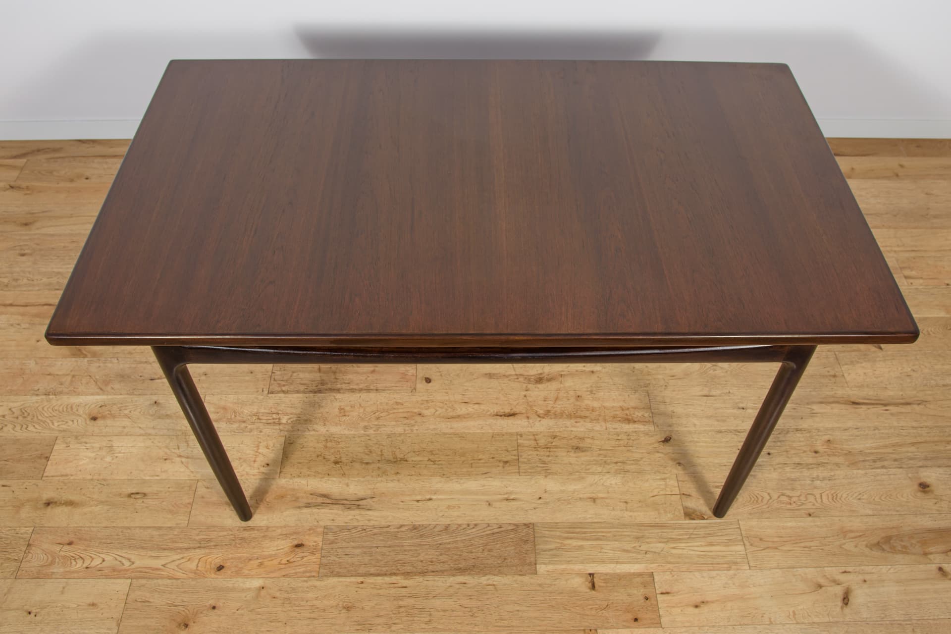 Stół jadalniany, teak brązowy, proj. I. Kofod-Larsen, G-Plan, Wielka Brytania, lata 60. - 298757