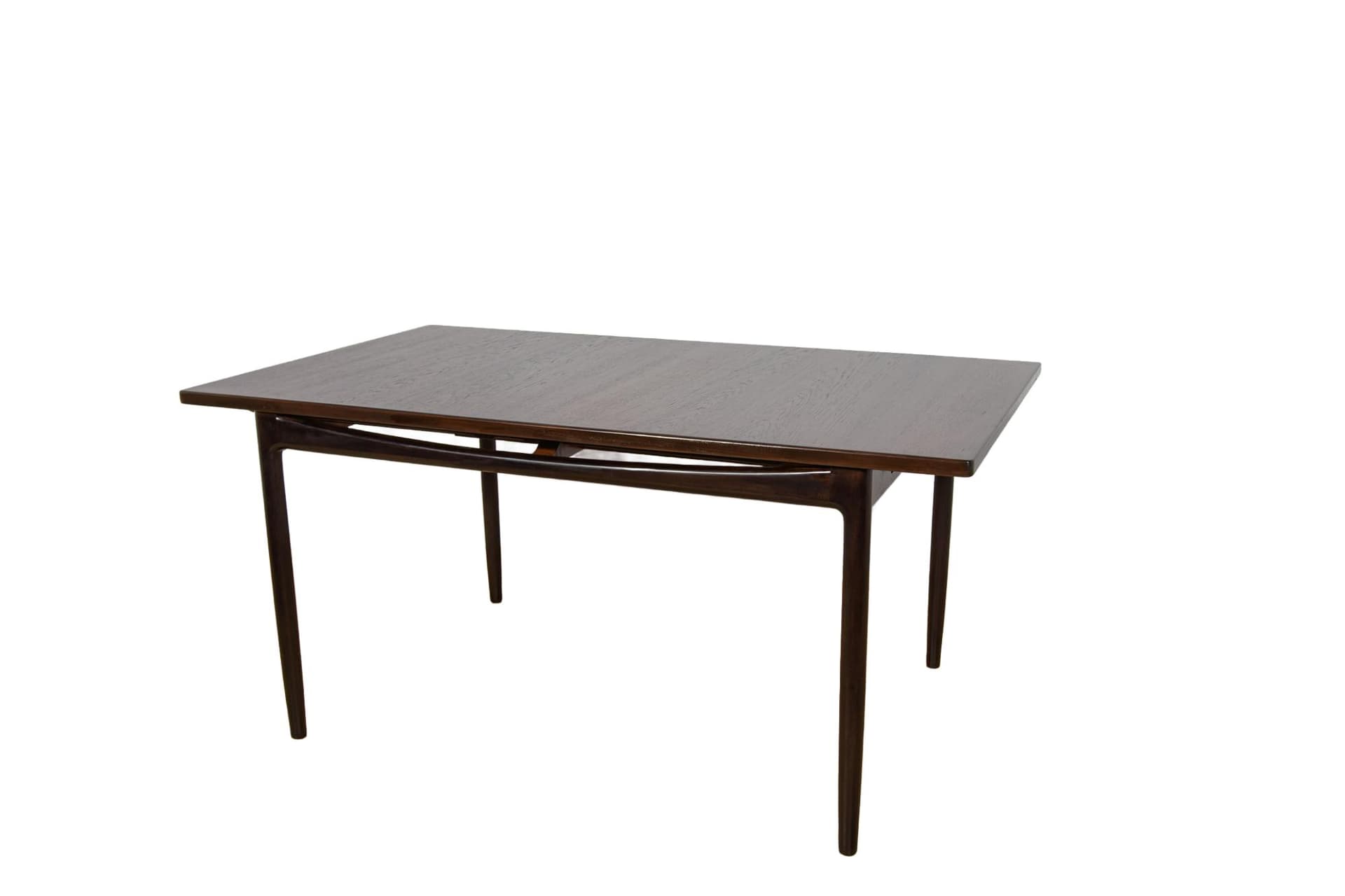 Stół jadalniany, teak brązowy, proj. I. Kofod-Larsen, G-Plan, Wielka Brytania, lata 60.