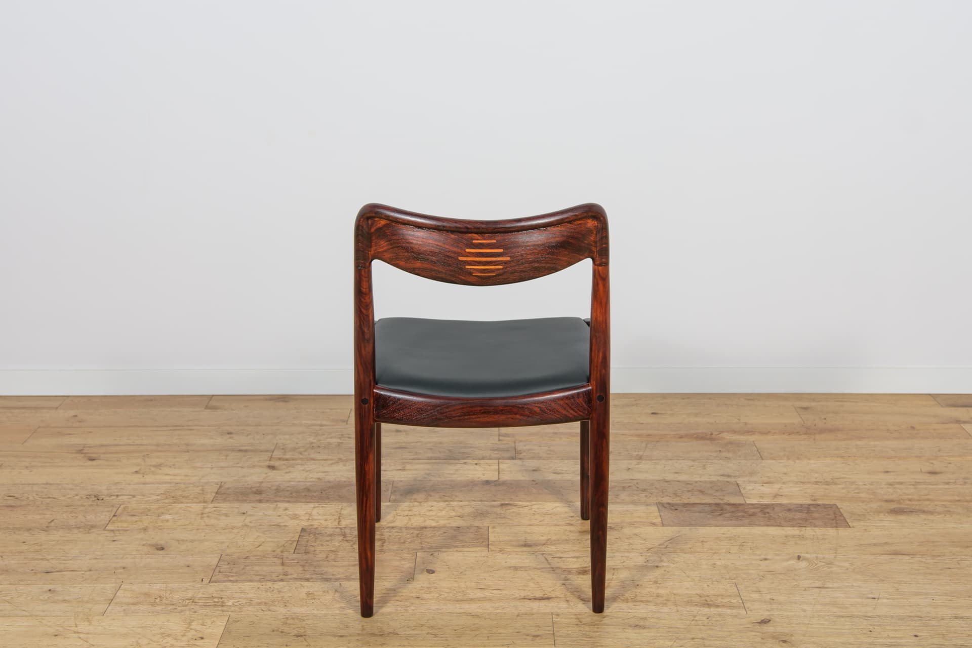 Set of four chairs, brown rosewood, black genuine leather, Uldum Møbelfabrik, Denmark, 1960s. - 298804