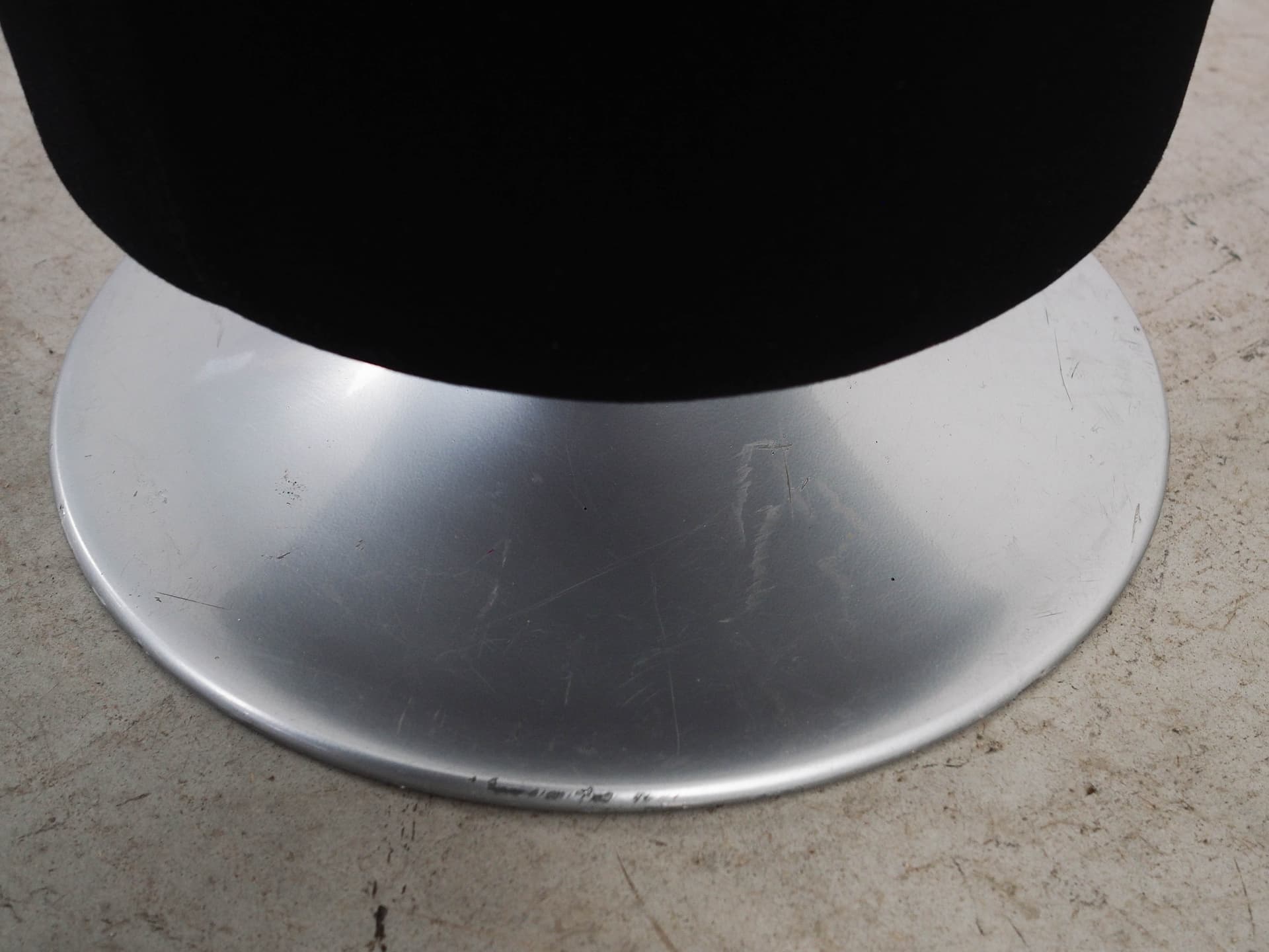 Swivel stool, black red velvet, silver metal, Denmark, 1990s. - 298831