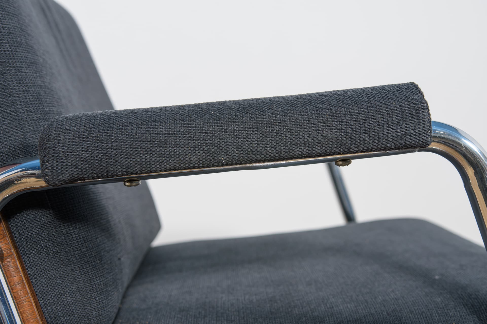 Fotel obrotowy, teak czarny, chrom, proj. G. Russell, Wielka Brytania, lata 70. - 298841