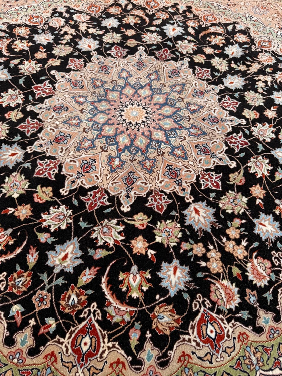 Dywan okrągły Tabriz 205x205 cm, czarny, wełna kaszmirowa jedwab, Iran - 298919