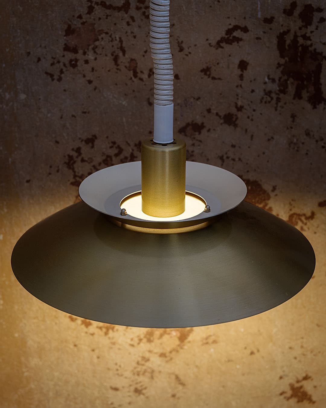Pendant lamp plate, gold metal, brushed brass, Denmark, 1990s. - 299010