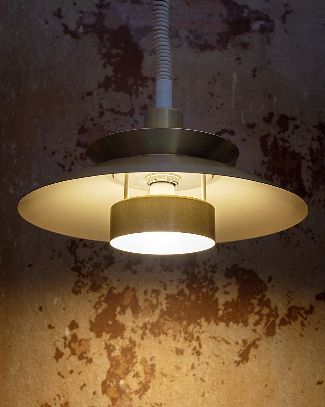 Pendant lamp plate, gold metal, brushed brass, Denmark, 1990s. - 299009