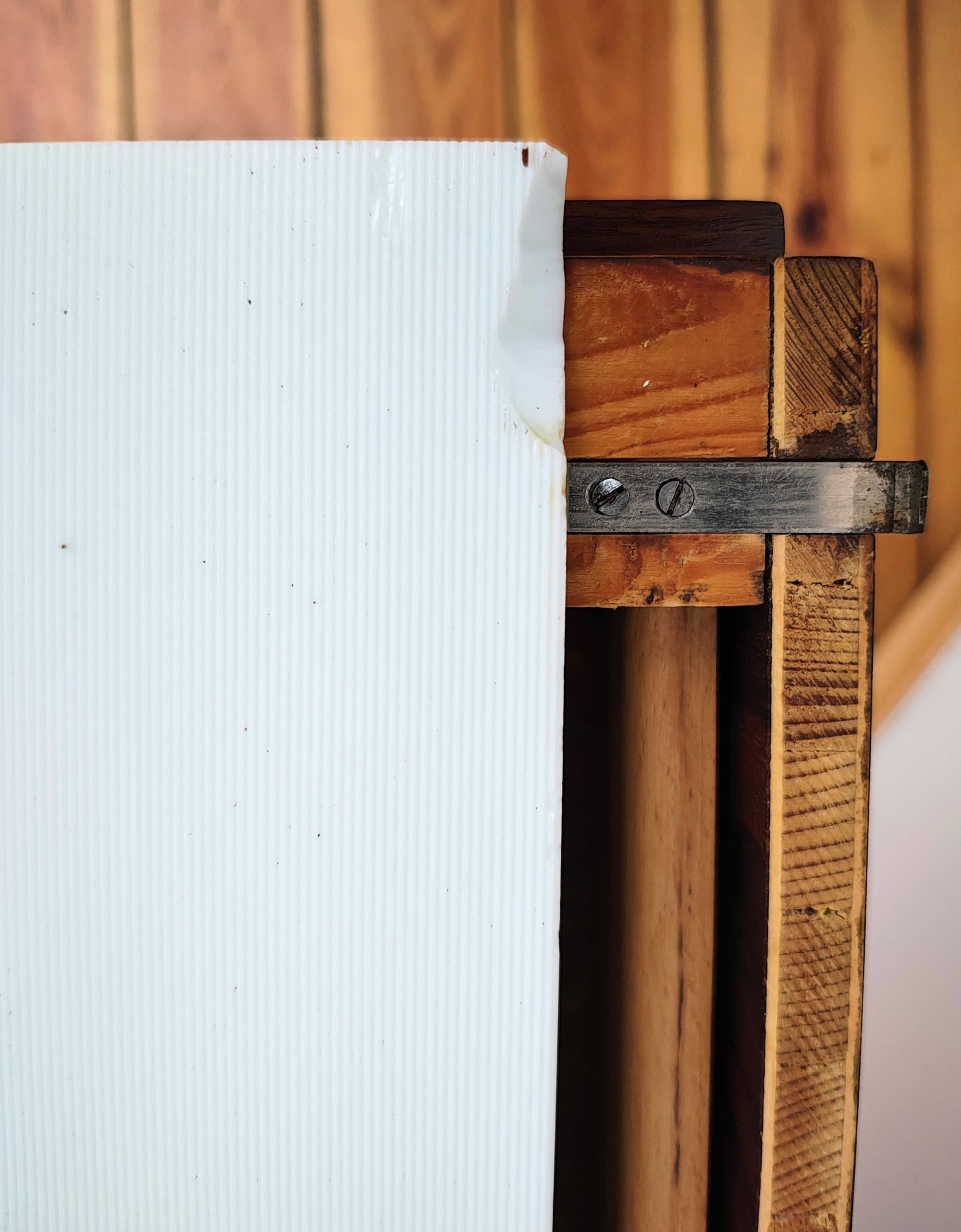 Konsolka biurko, jasnobrązowy, drewno, uchwyty metal czarny, proj. M. Pozar, UP Závody, Czechosłowacja, lata 60. - 299035