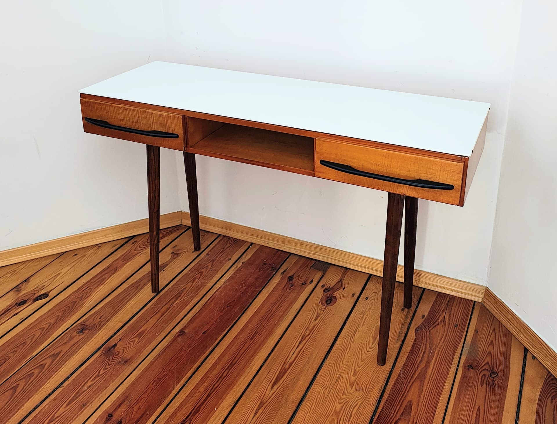 Konsolka biurko, jasnobrązowy dąb, blat czarny, proj. M. Pozar, UP Závody, Czechosłowacja, lata 60. - 299068