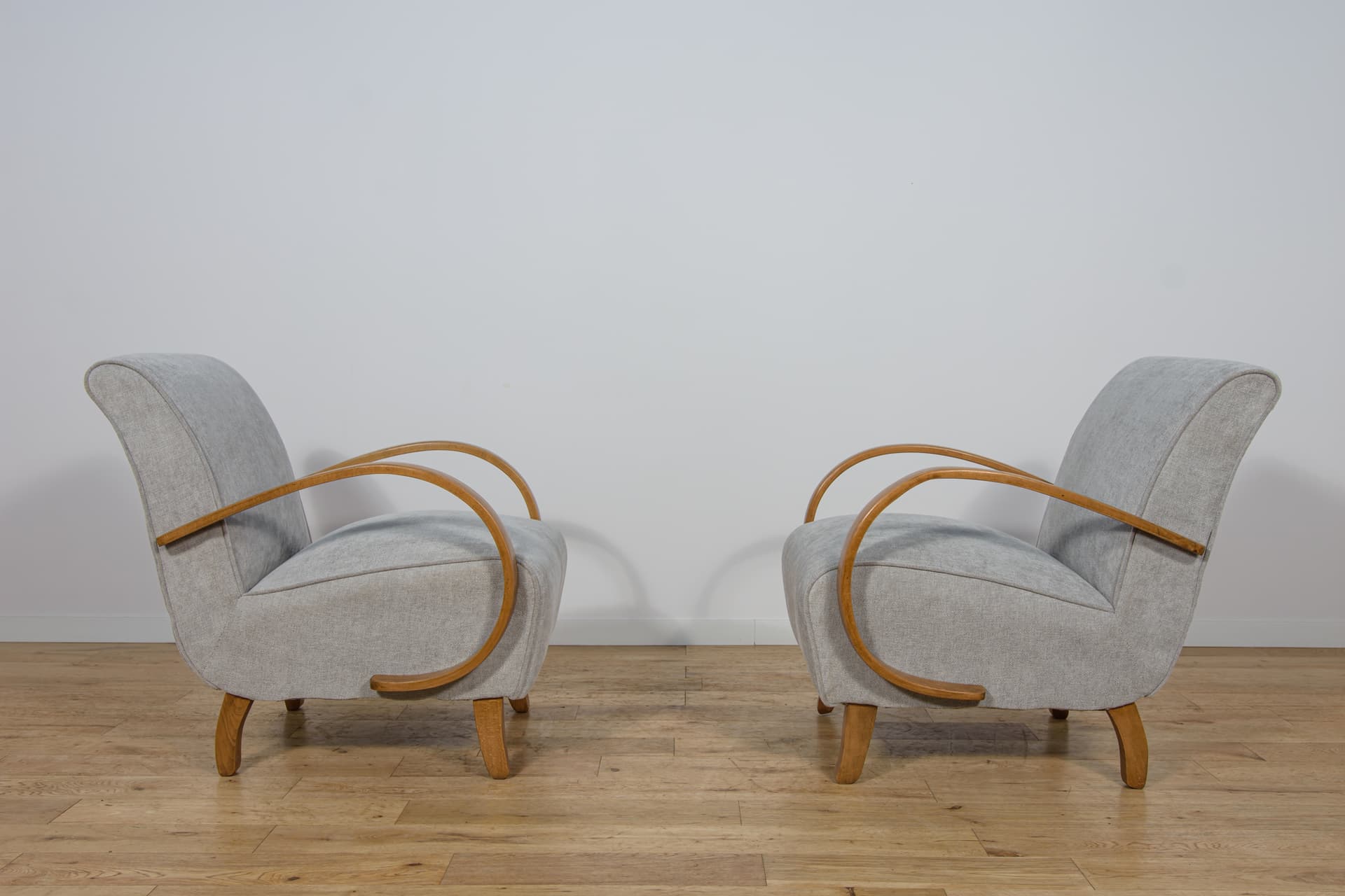 Pair of armchairs Model H-410, light grey wool, light brown oak, by J. Halabala, Czechoslovakia, 1930s. - 299161