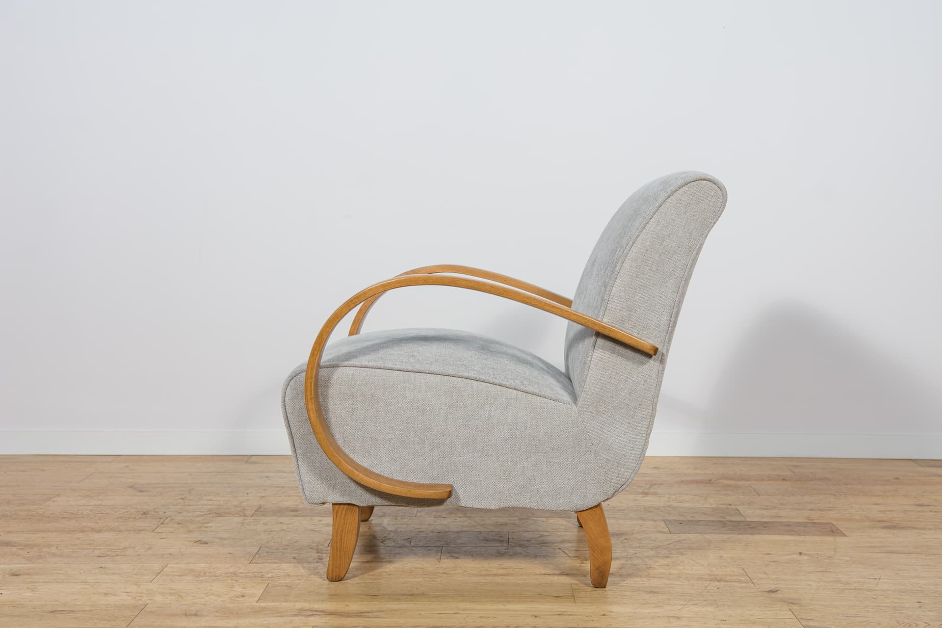 Pair of armchairs Model H-410, light grey wool, light brown oak, by J. Halabala, Czechoslovakia, 1930s. - 299164
