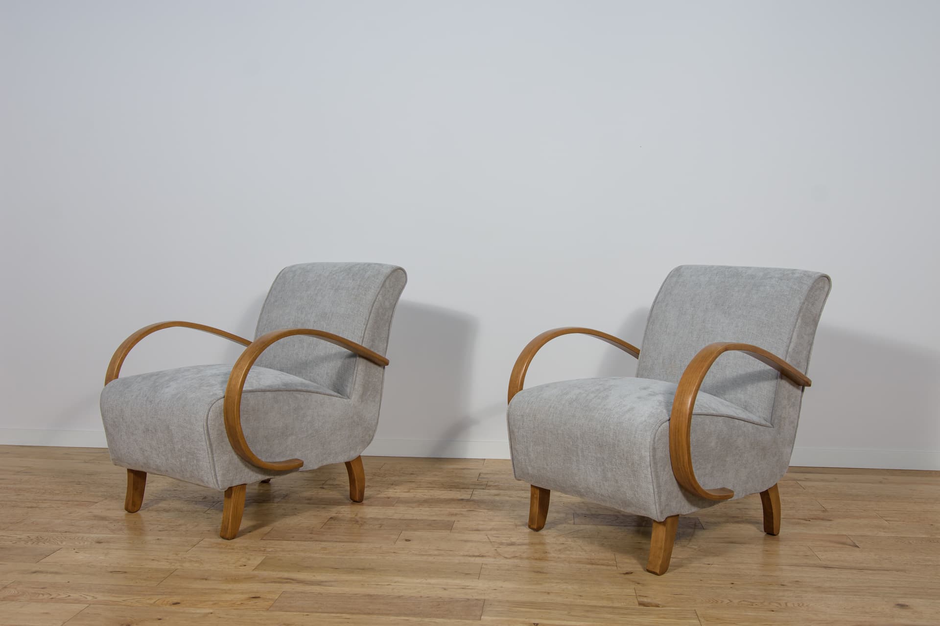 Pair of armchairs Model H-410, light grey wool, light brown oak, by J. Halabala, Czechoslovakia, 1930s. - 299159
