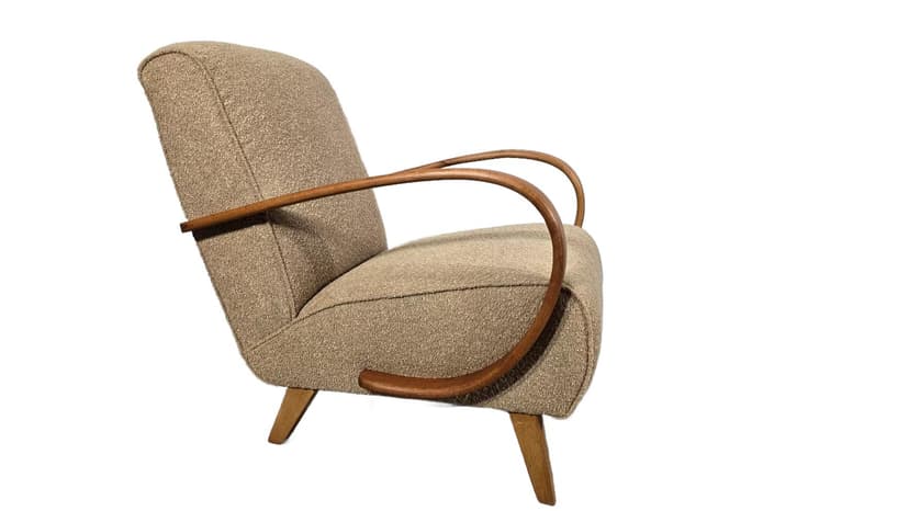 Fotel H 410, bouclé beżowy, drewno brązowy, proj. J. Halabala, UP Závody, Czechosłowacja, lata 50.