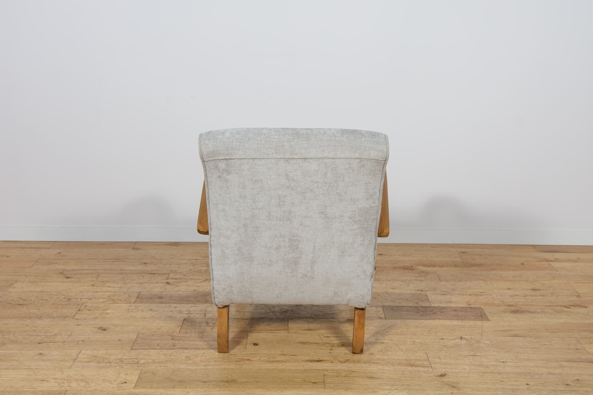 Armchair Model H-410, light grey wool, brown oak, by J. Halabala, Czechoslovakia, 1930s. - 299242