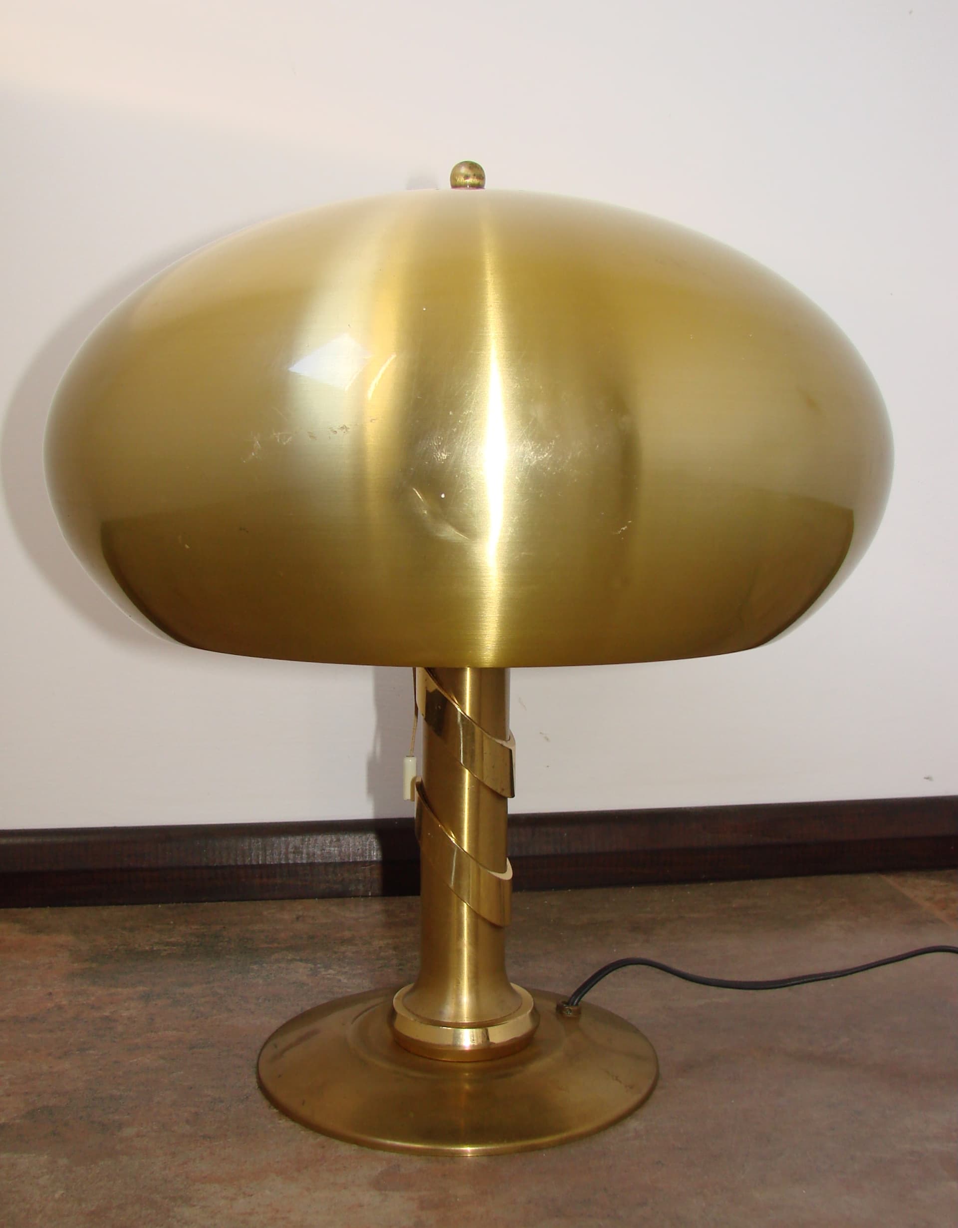 Table lamp Mushroom, gold, brass aluminium, 1970s - 299484