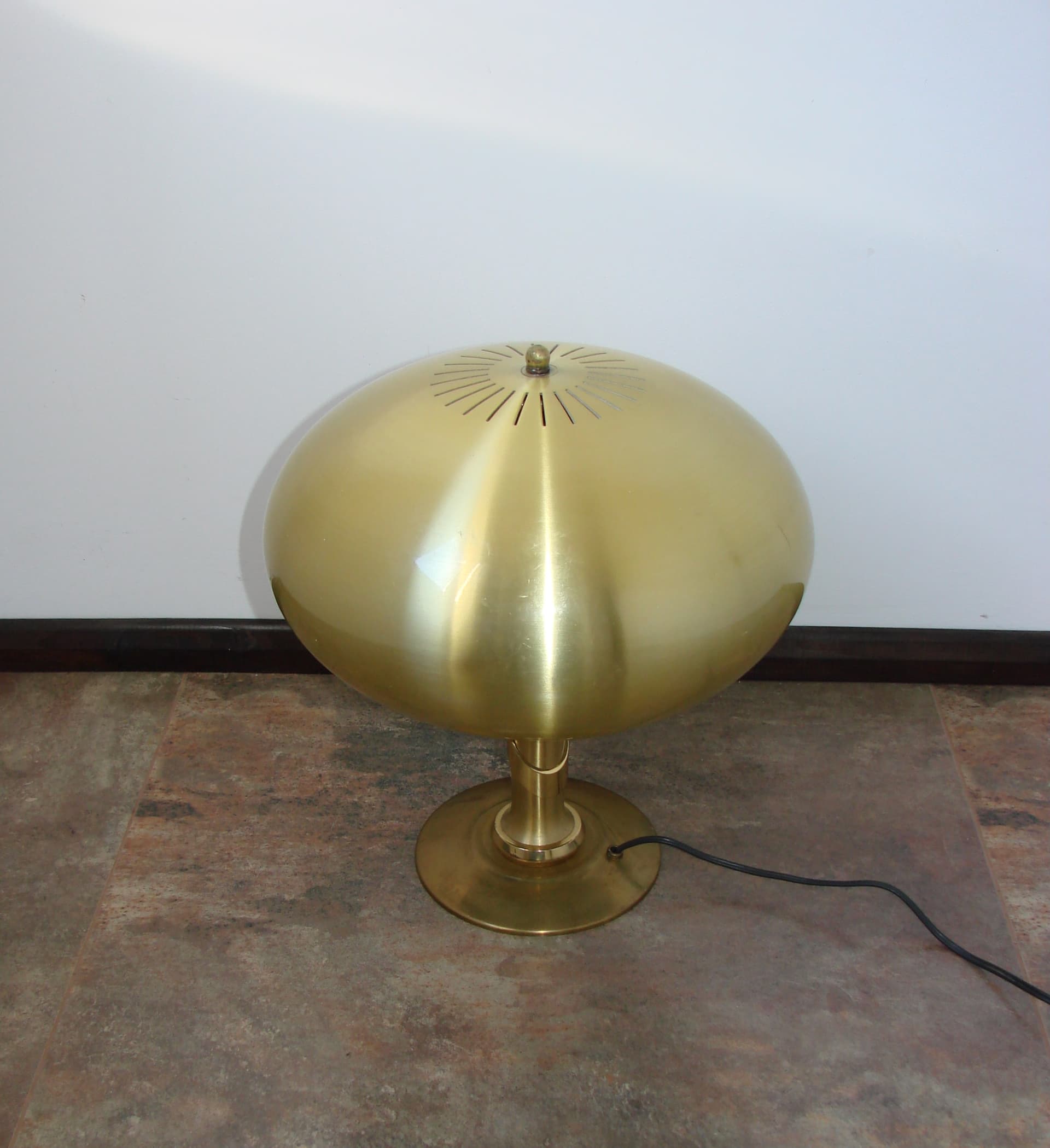 Table lamp Mushroom, gold, brass aluminium, 1970s - 299483