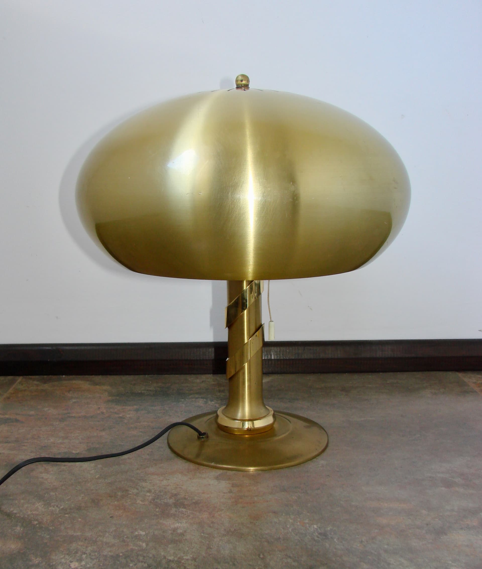 Table lamp Mushroom, gold, brass aluminium, 1970s - 299482