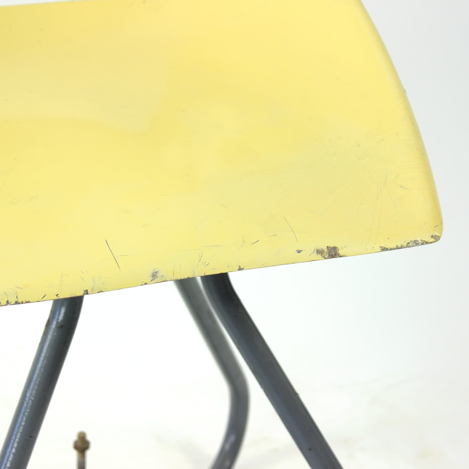 Krzesło tramwajowe, żółty fiberglass, stal szara, proj. M. Navratil, Czechosłowacja, lata 60. - 299800