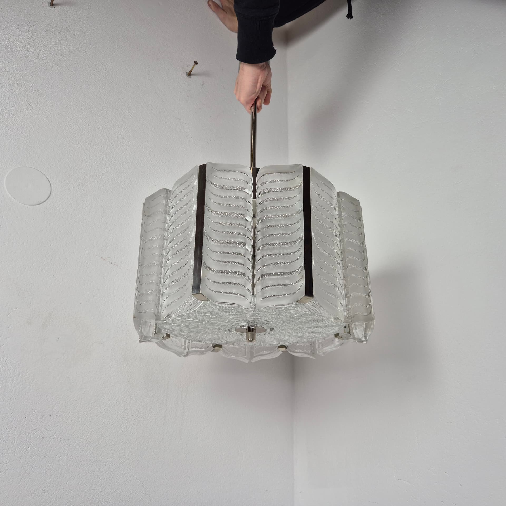 Chandelier, transparent crystal, silver metal, Kalmar, Austria, 1960s. - 299909