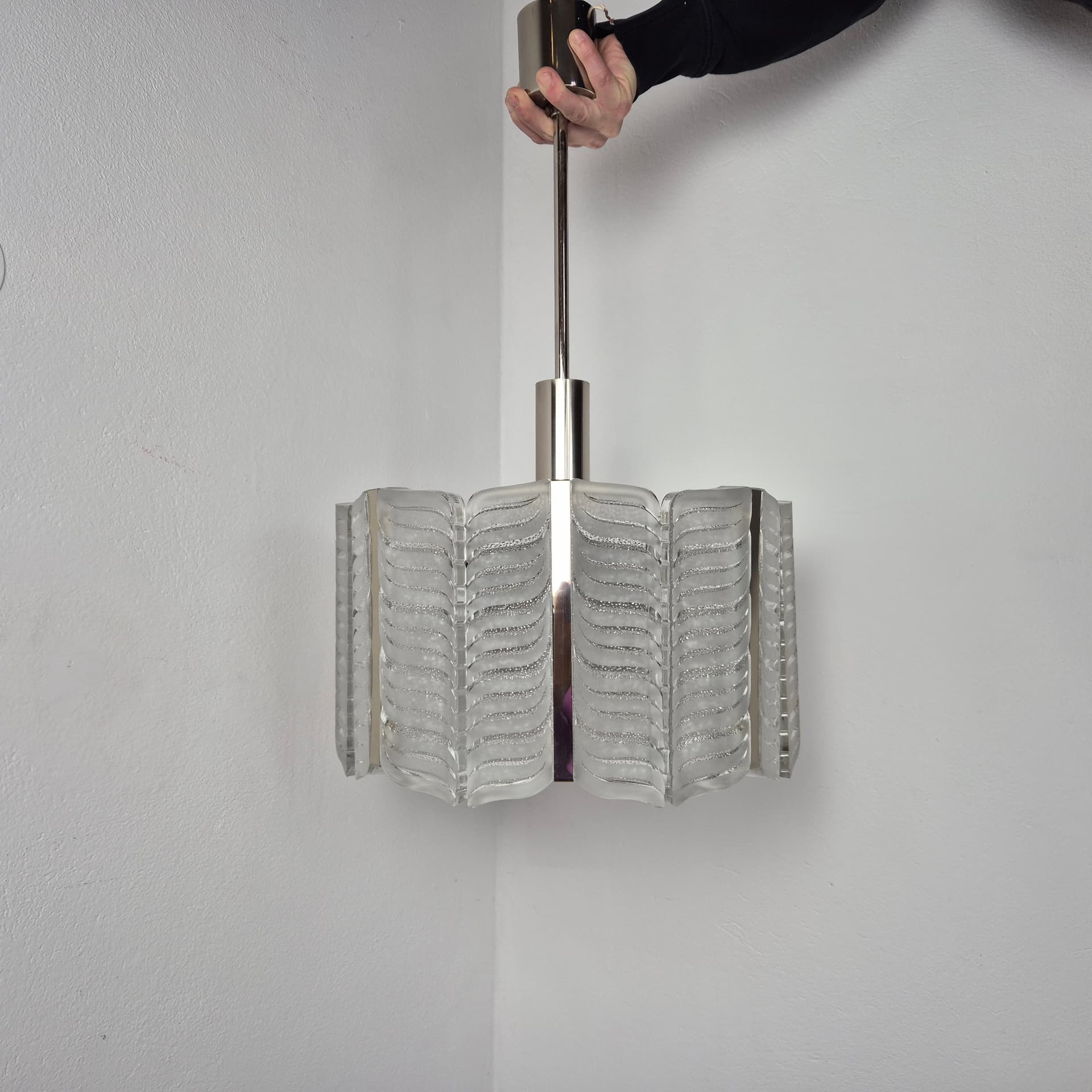 Chandelier, transparent crystal, silver metal, Kalmar, Austria, 1960s. - 299910