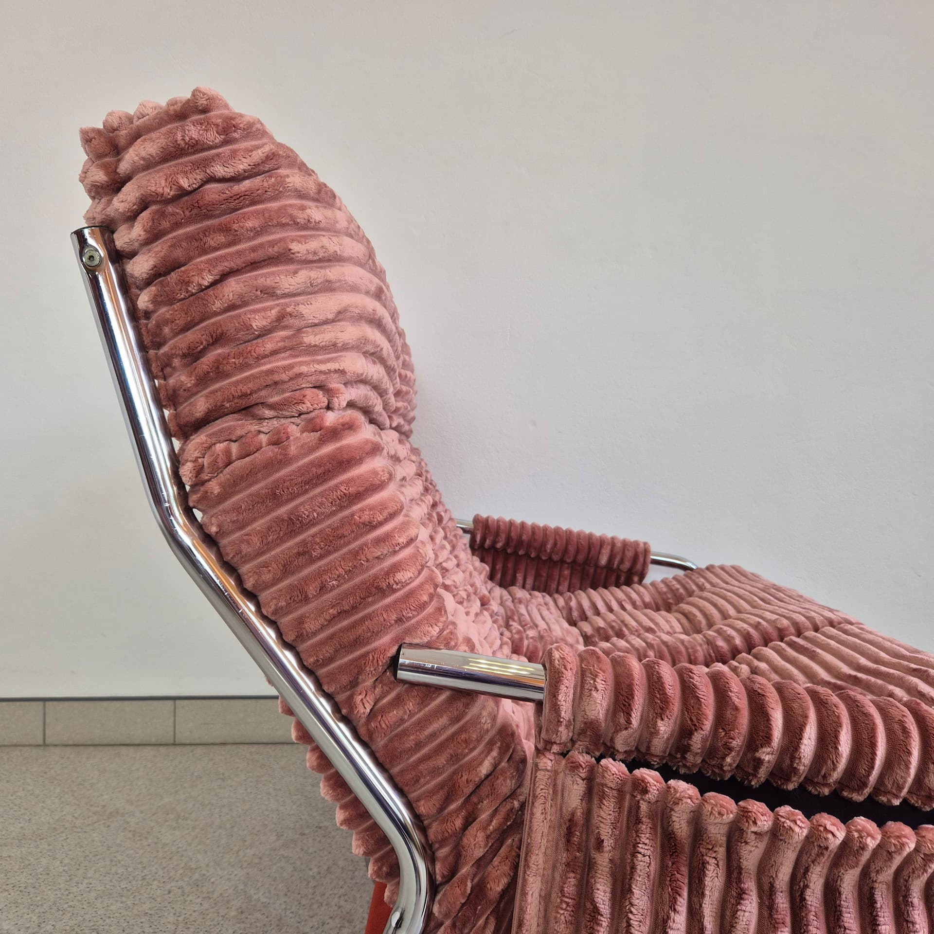 Two-seater sofa, pink corduroy, chrome, by G. Lundgren, Ikea, Sweden, 1970s. - 299923