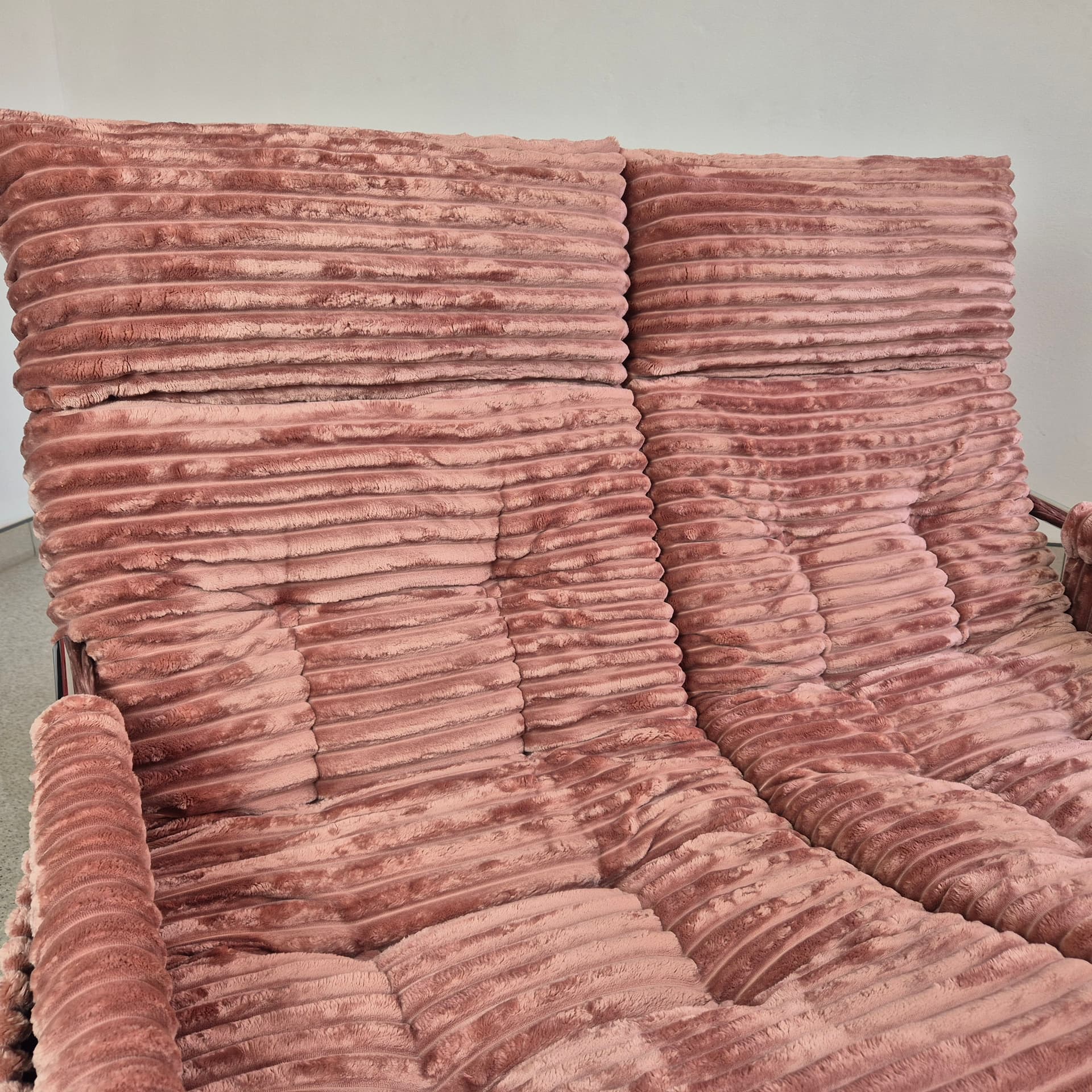 Two-seater sofa, pink corduroy, chrome, by G. Lundgren, Ikea, Sweden, 1970s. - 299928
