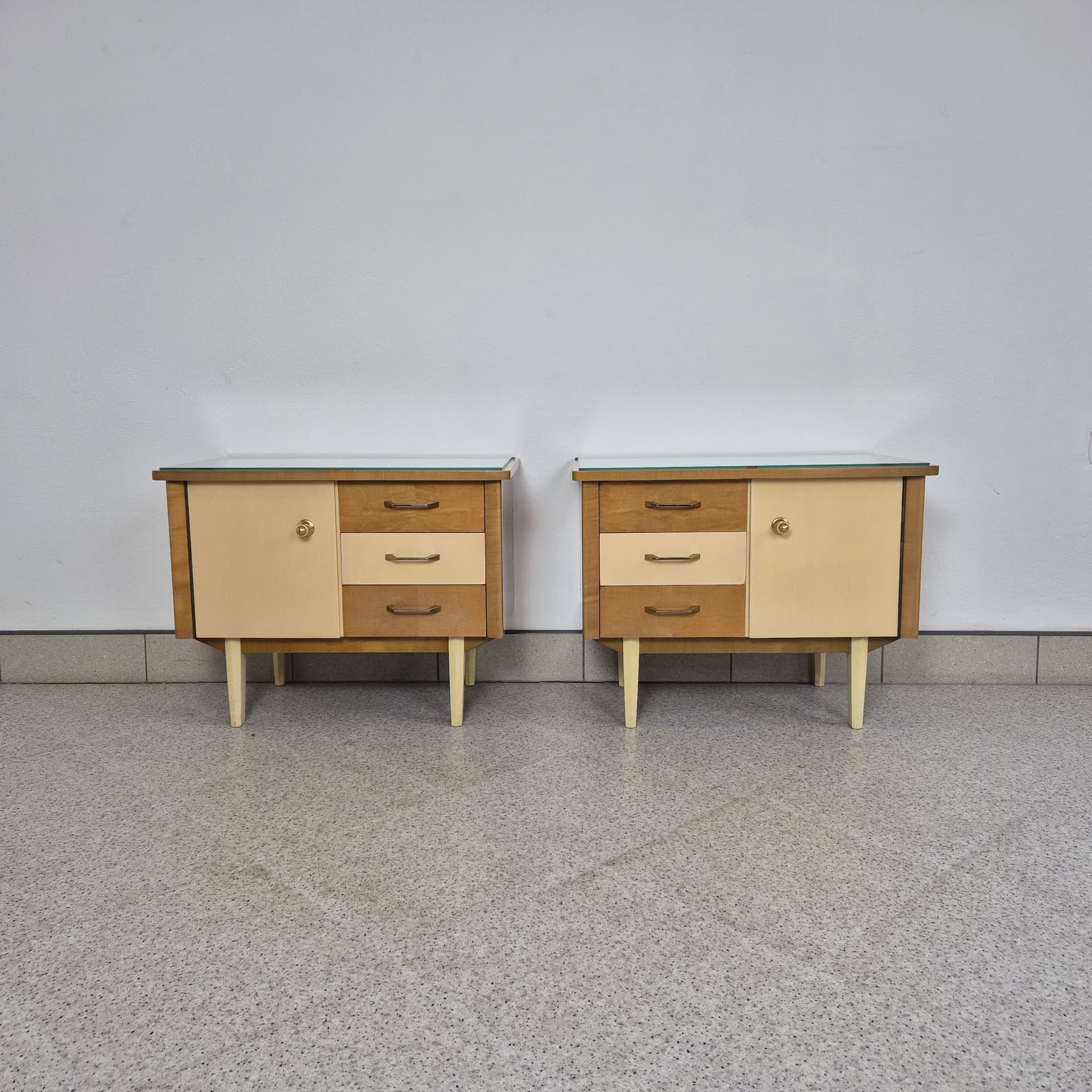 Pair of nightstands, brown wood, glass, cream beige, Germany, 1960s. - 300079