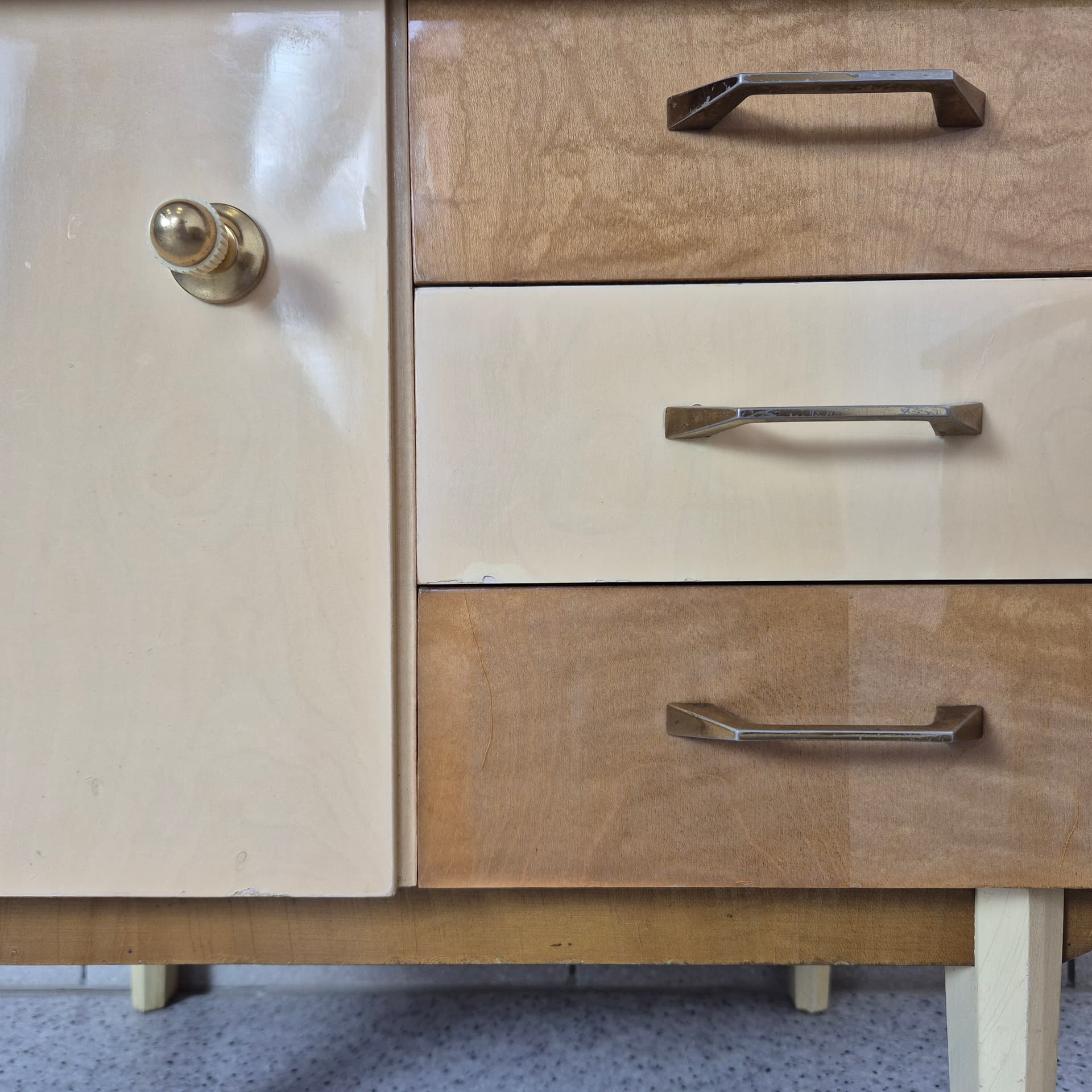 Pair of nightstands, brown wood, glass, cream beige, Germany, 1960s. - 300088