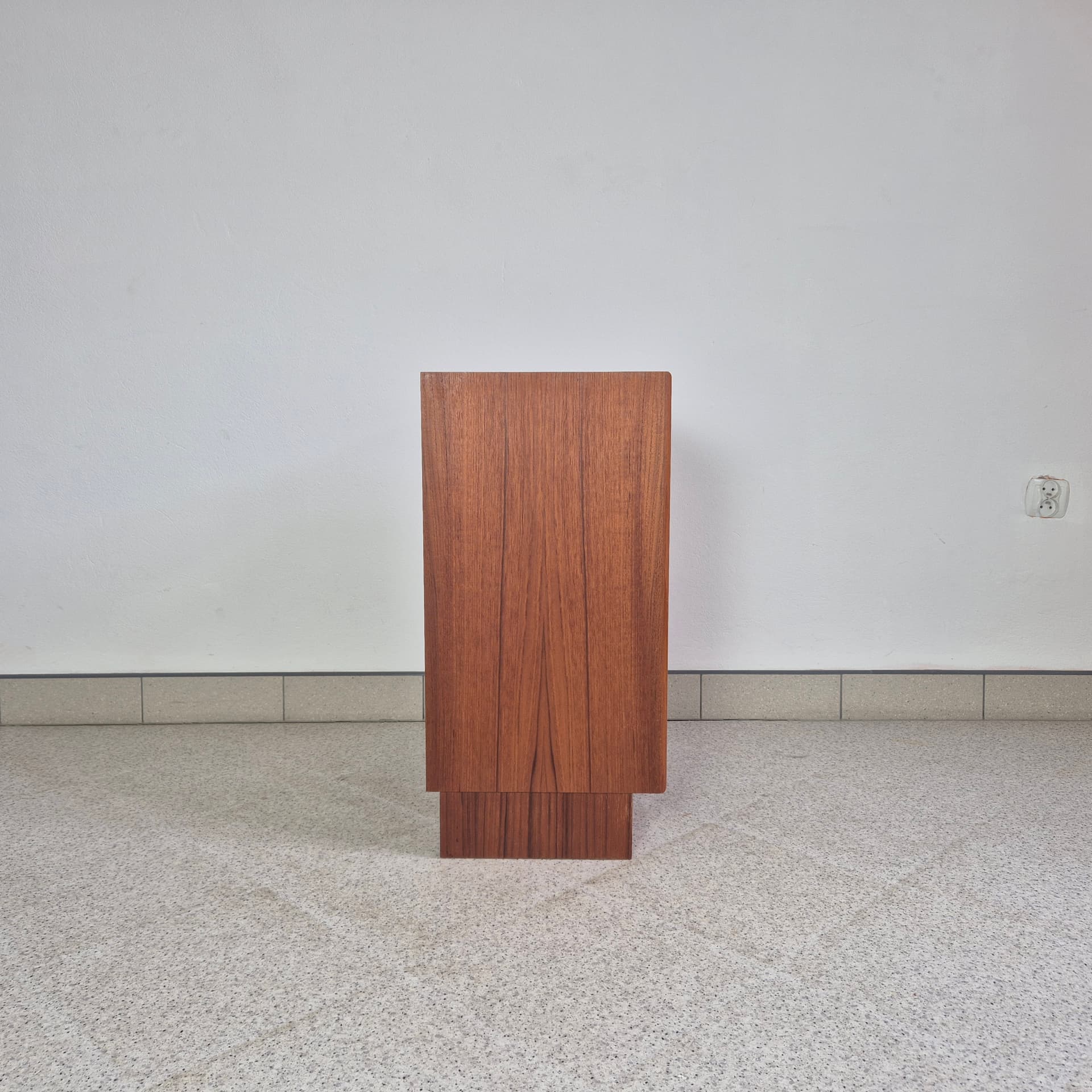 Cabinet, brown teak, by H. Riestenpatt, Germany, 1960s. - 300127