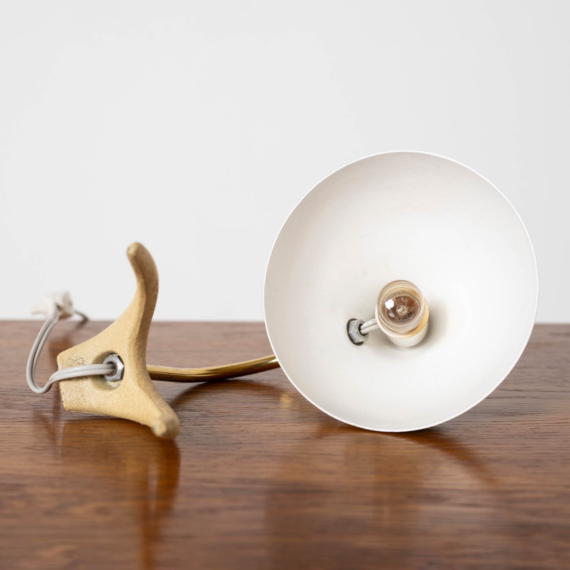 Table Lamp Krahenfuss, beige metal, gold brass, by K. H. Kinsky, Gebrüder Cosack, Germany, 1950s - 300209