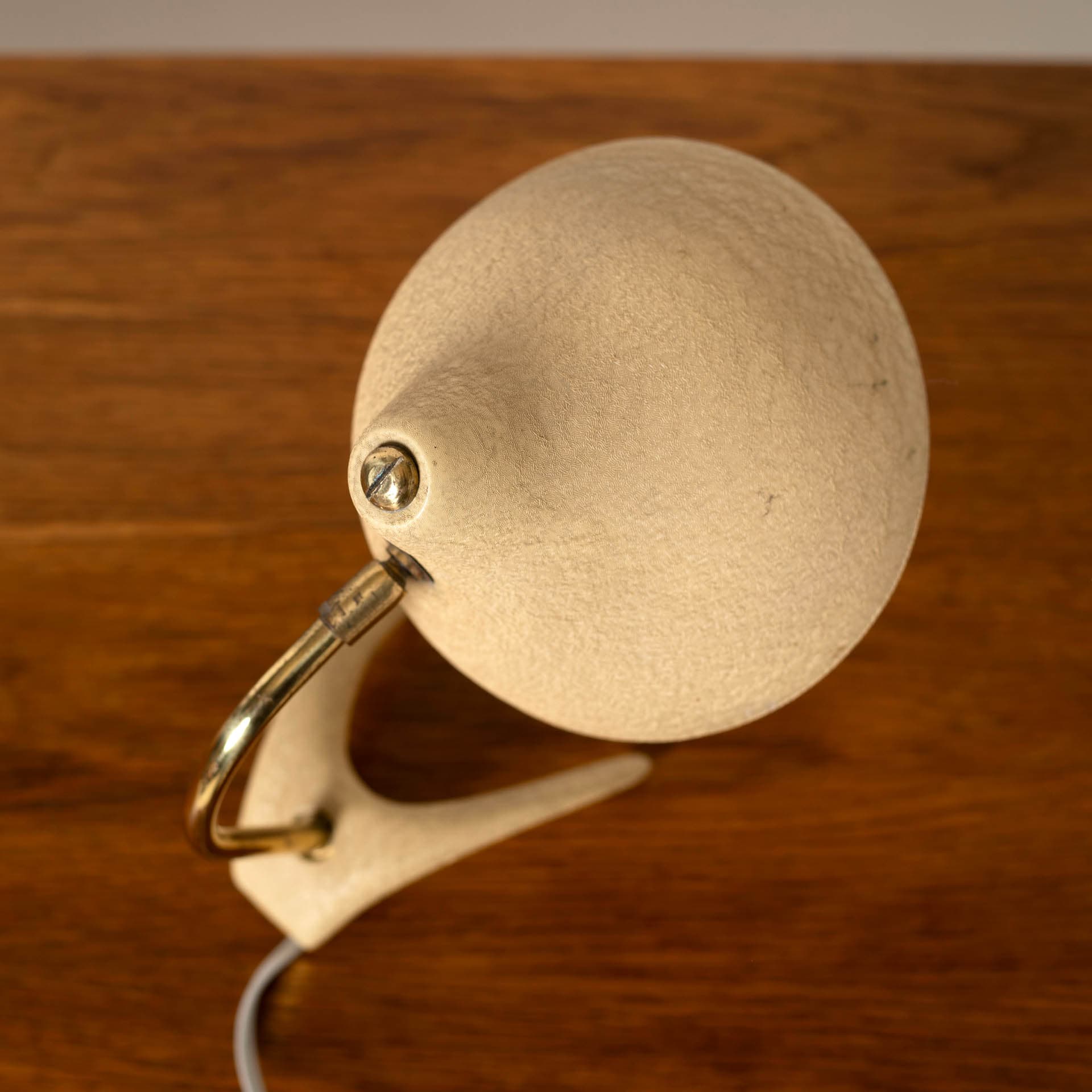 Table Lamp Krahenfuss, beige metal, gold brass, by K. H. Kinsky, Gebrüder Cosack, Germany, 1950s - 300210