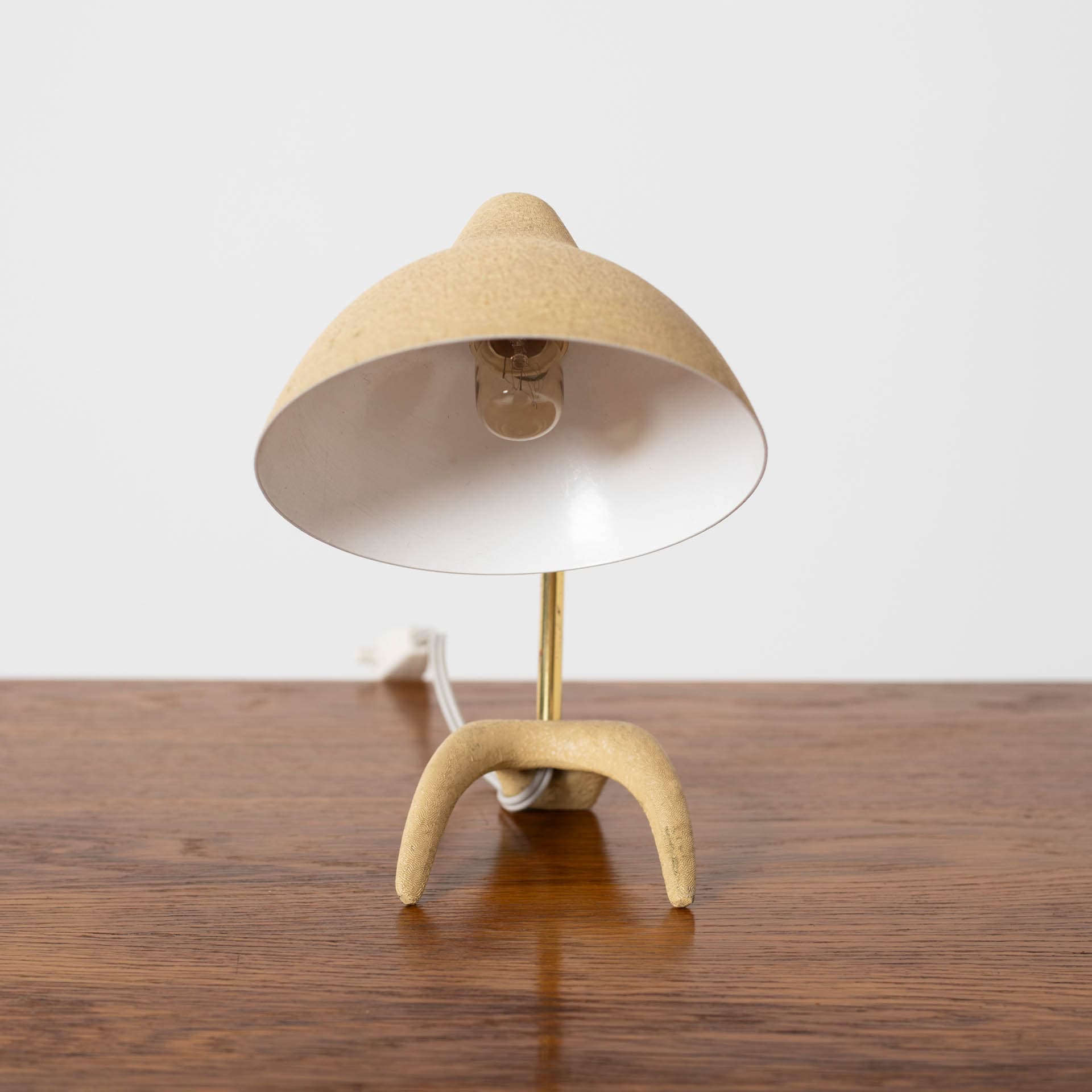 Table Lamp Krahenfuss, beige metal, gold brass, by K. H. Kinsky, Gebrüder Cosack, Germany, 1950s - 300207