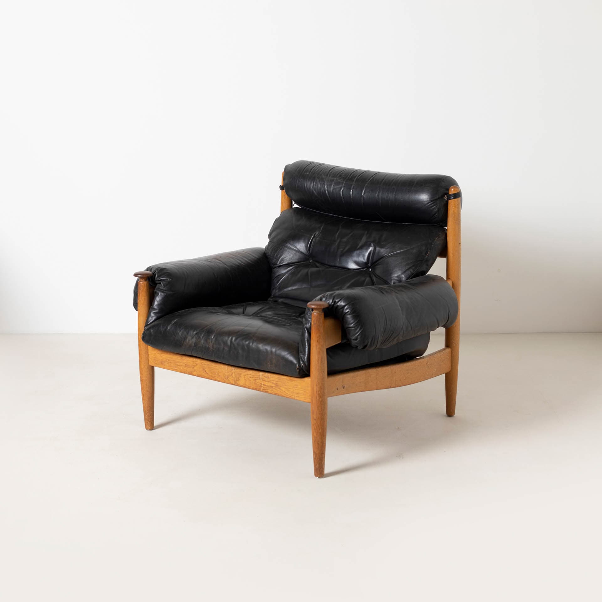 Lounge chair, brown oak, black leather, by E. Merthen, Ire Möbler, Sweden, 1960s. - 300233