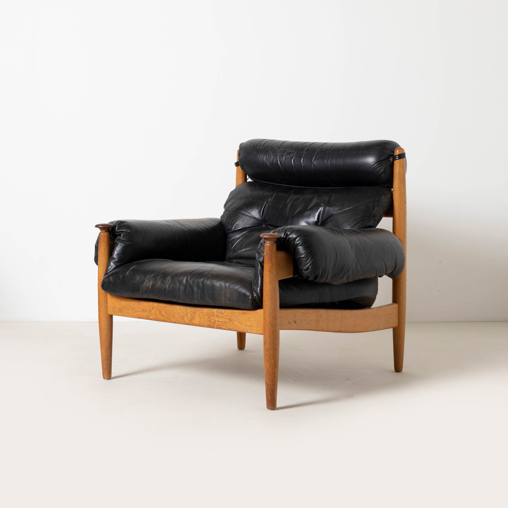 Lounge chair, brown oak, black leather, by E. Merthen, Ire Möbler, Sweden, 1960s. - 300234