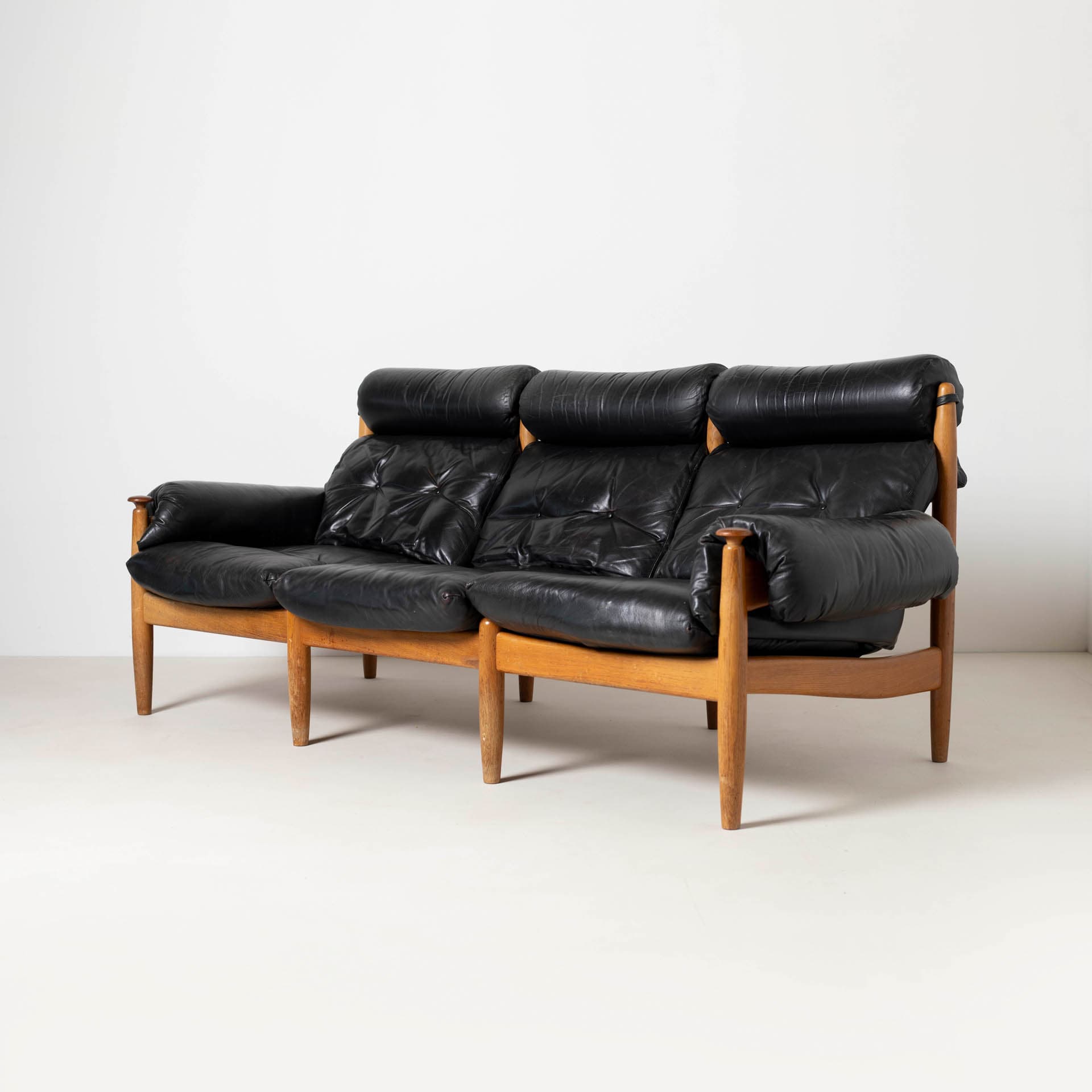 Three-seater sofa, Brazilian style, brown oak, black genuine leather, by E. Merthen, Ire Möbler, Sweden, 1960s. - 300243