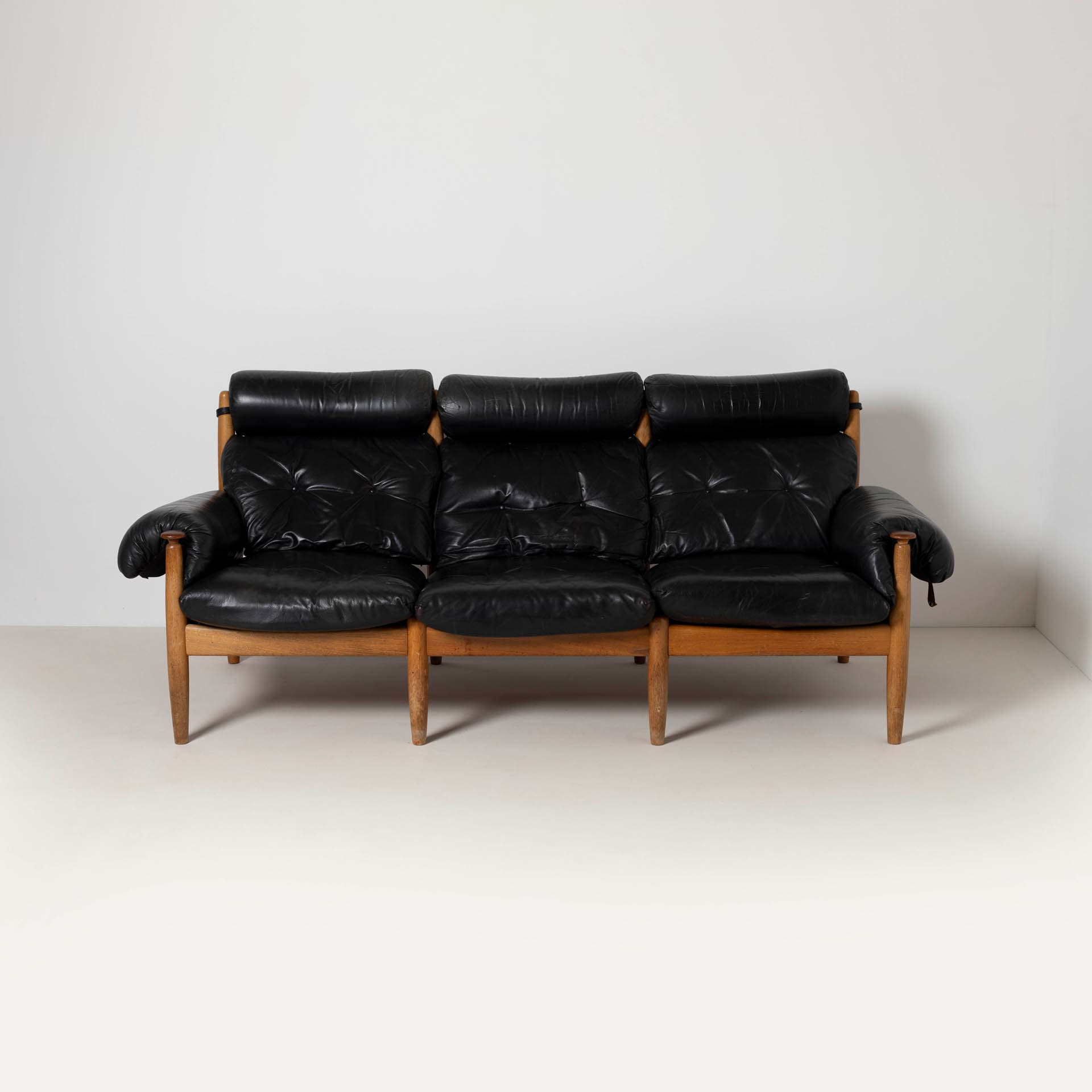 Three-seater sofa, Brazilian style, brown oak, black genuine leather, by E. Merthen, Ire Möbler, Sweden, 1960s. - 300241