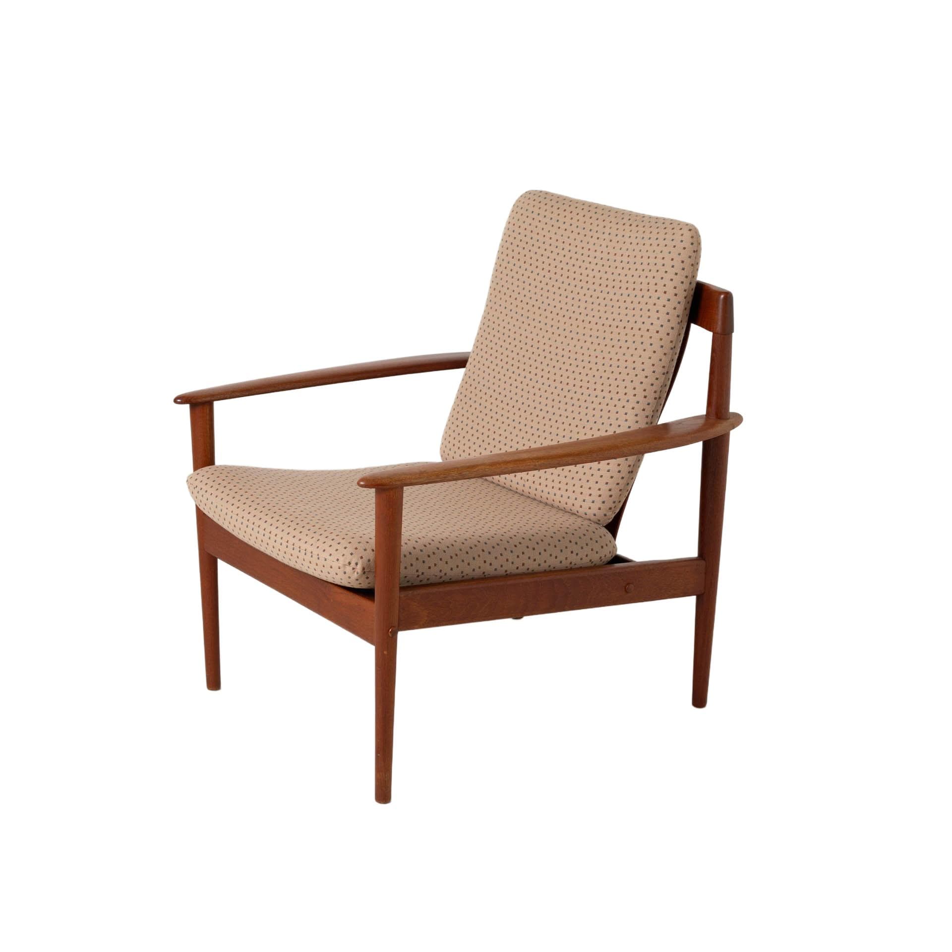 Armchair, brown teak, beige wool, by G. Jalk, Poul Jeppesens Møbelfabrik, Denmark, 1960s.