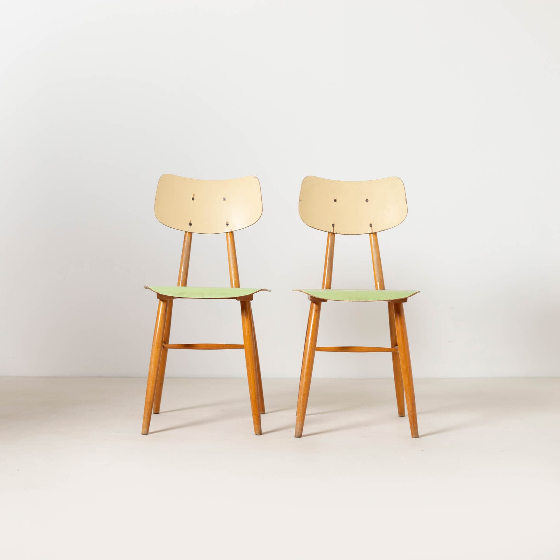 Set of Two Chairs, green beige, beech plywood, TON, Czechoslovakia, 1960s. - 300299