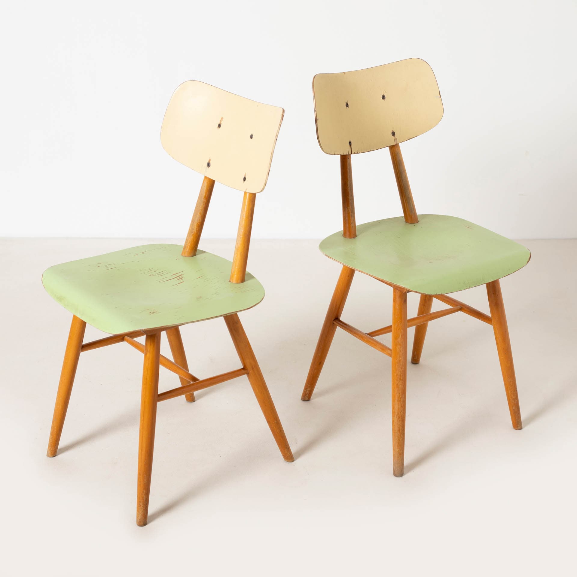 Set of Two Chairs, green beige, beech plywood, TON, Czechoslovakia, 1960s. - 300300