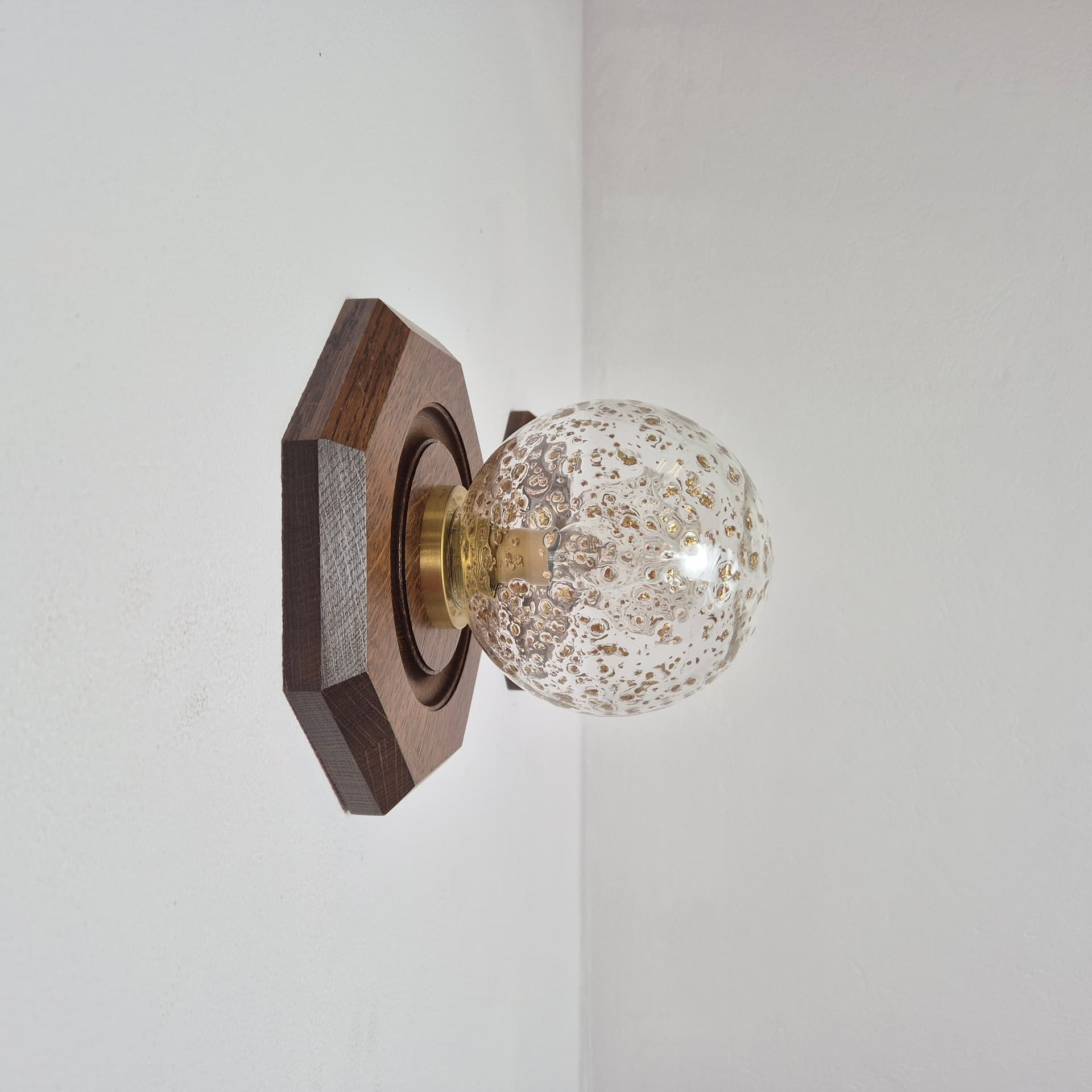 Pair of hexagonal wall sconces, brown wood, transparent glass, gold brass, Temde Leuchten, 1970s. - 300362