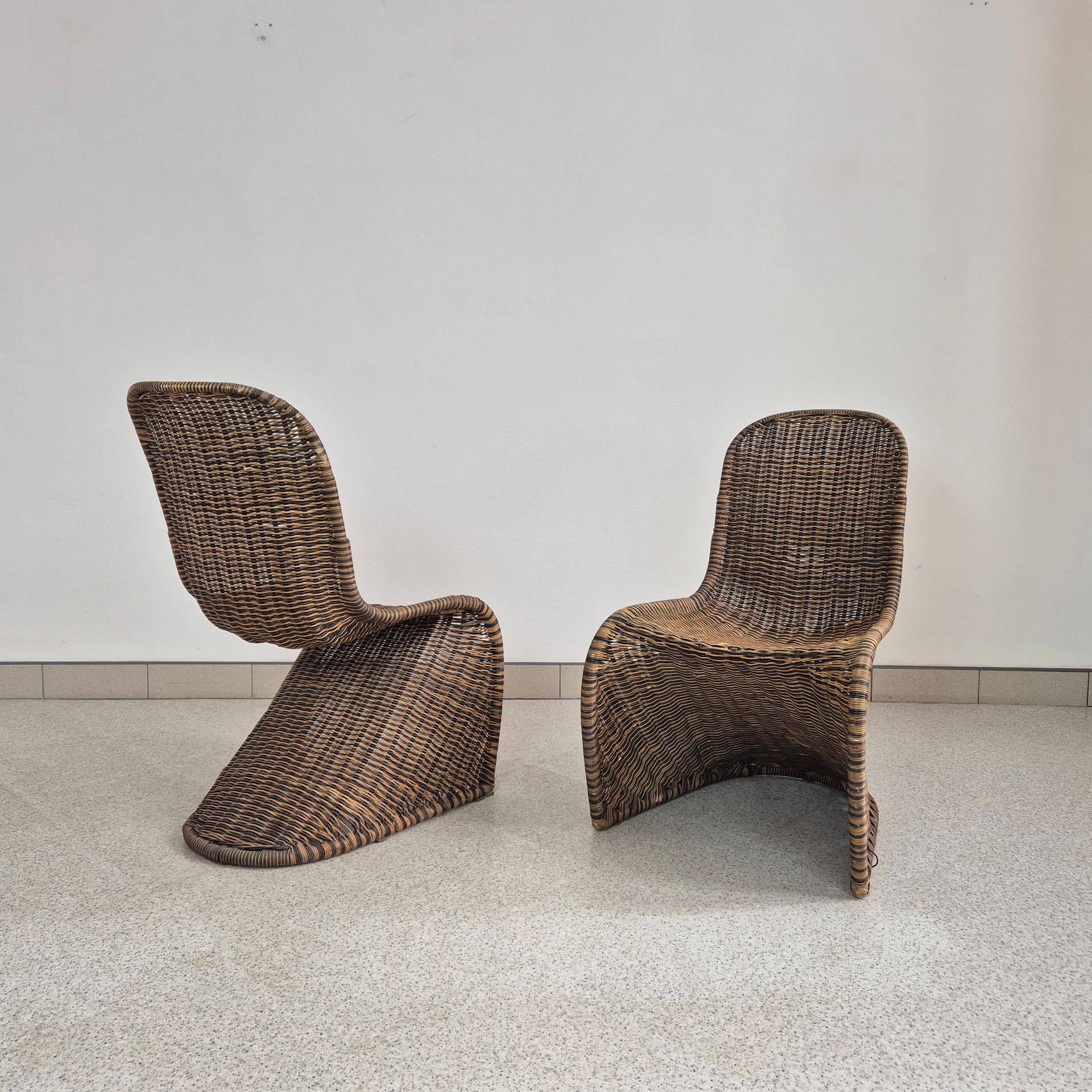 Chair, Verner Panton style, brown multicolor rattan, 1970s. - 300374